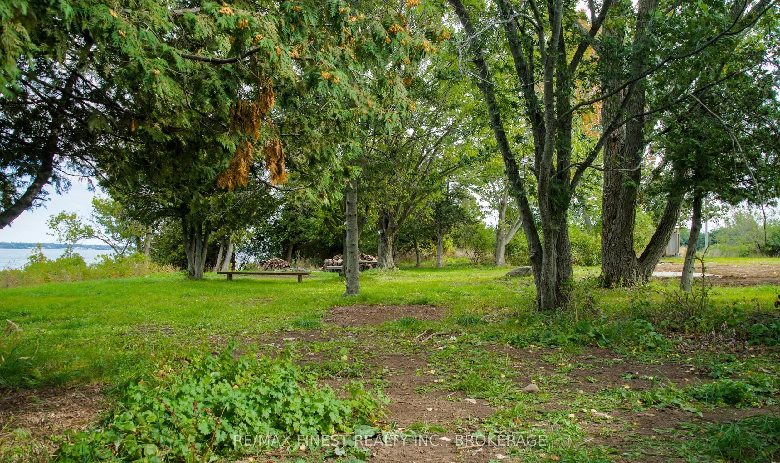 1600 Front Road