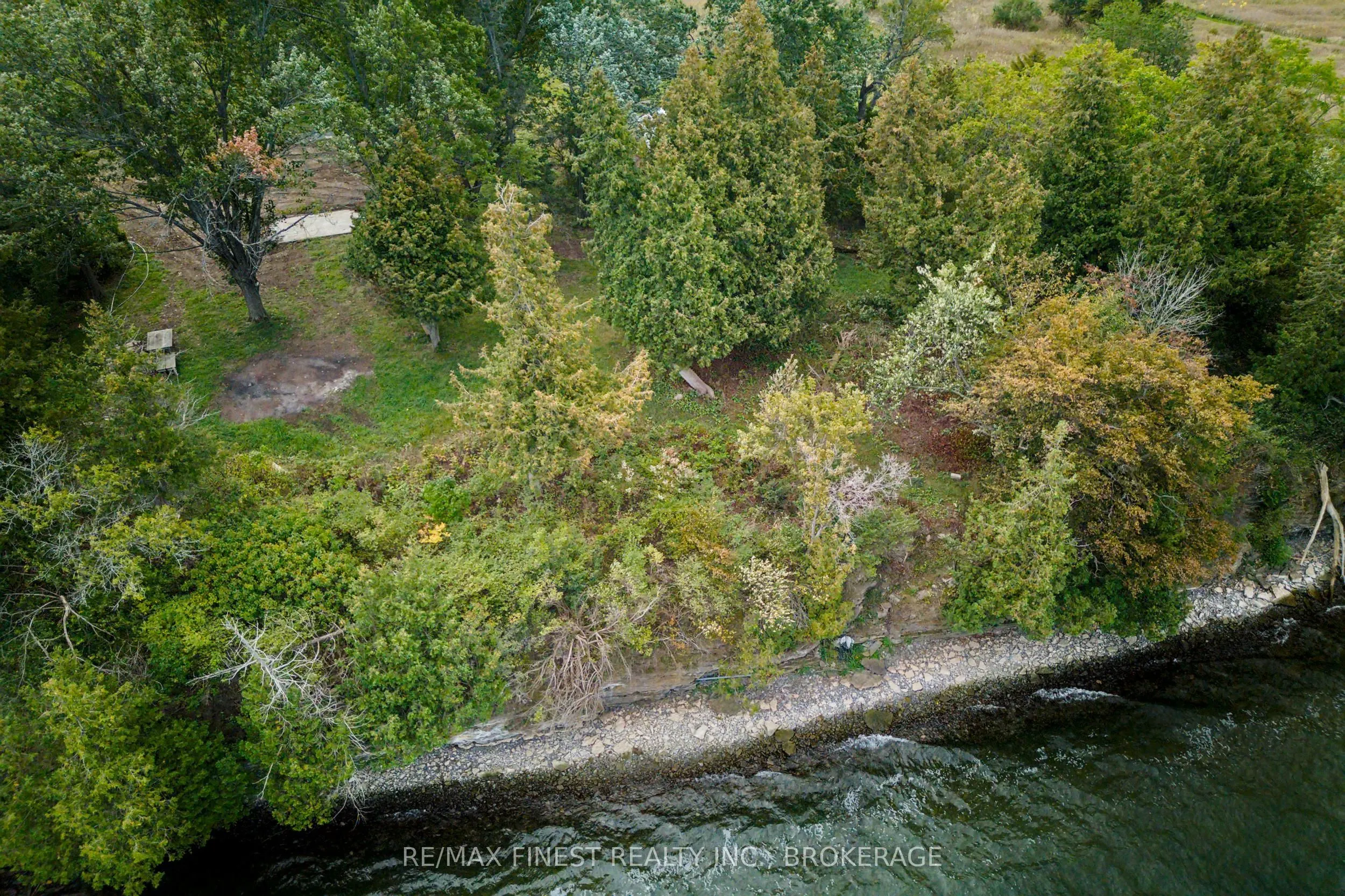 1600 Front Road