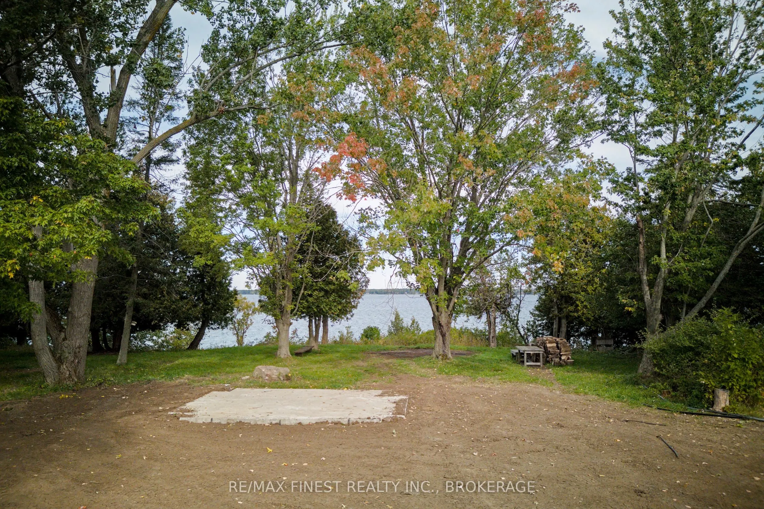 1600 Front Road