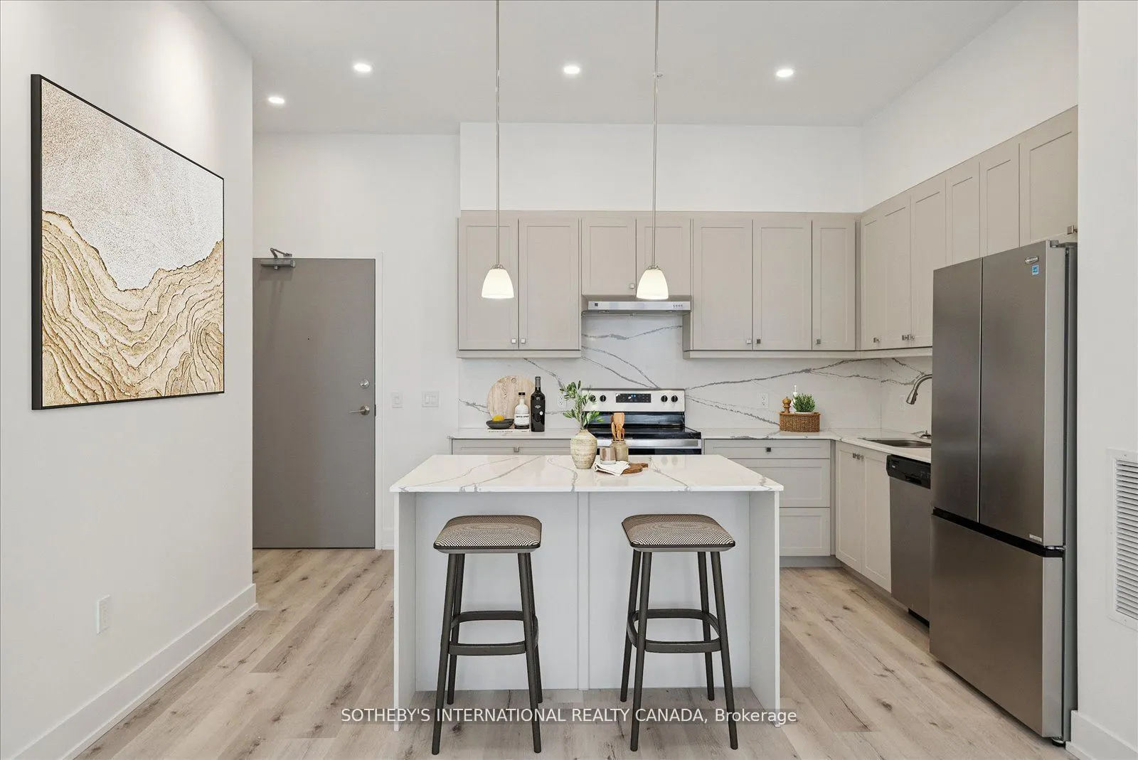 19A West Street N #Penthouse 1