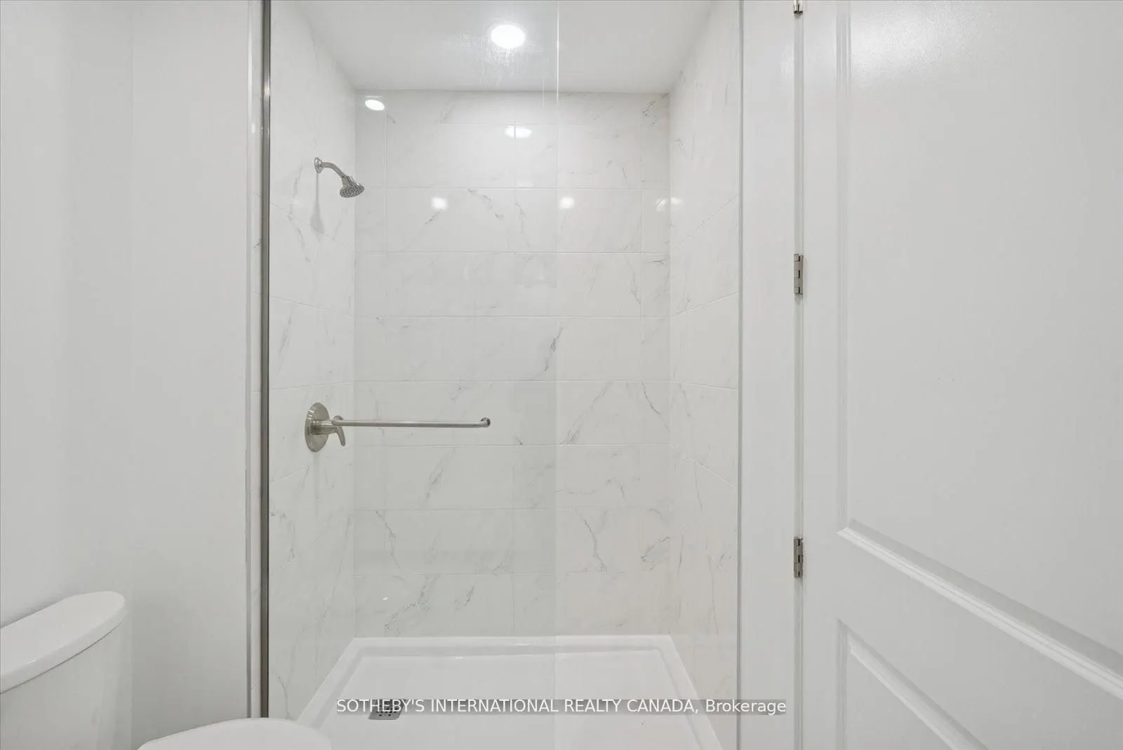 19A West Street N #Penthouse 1