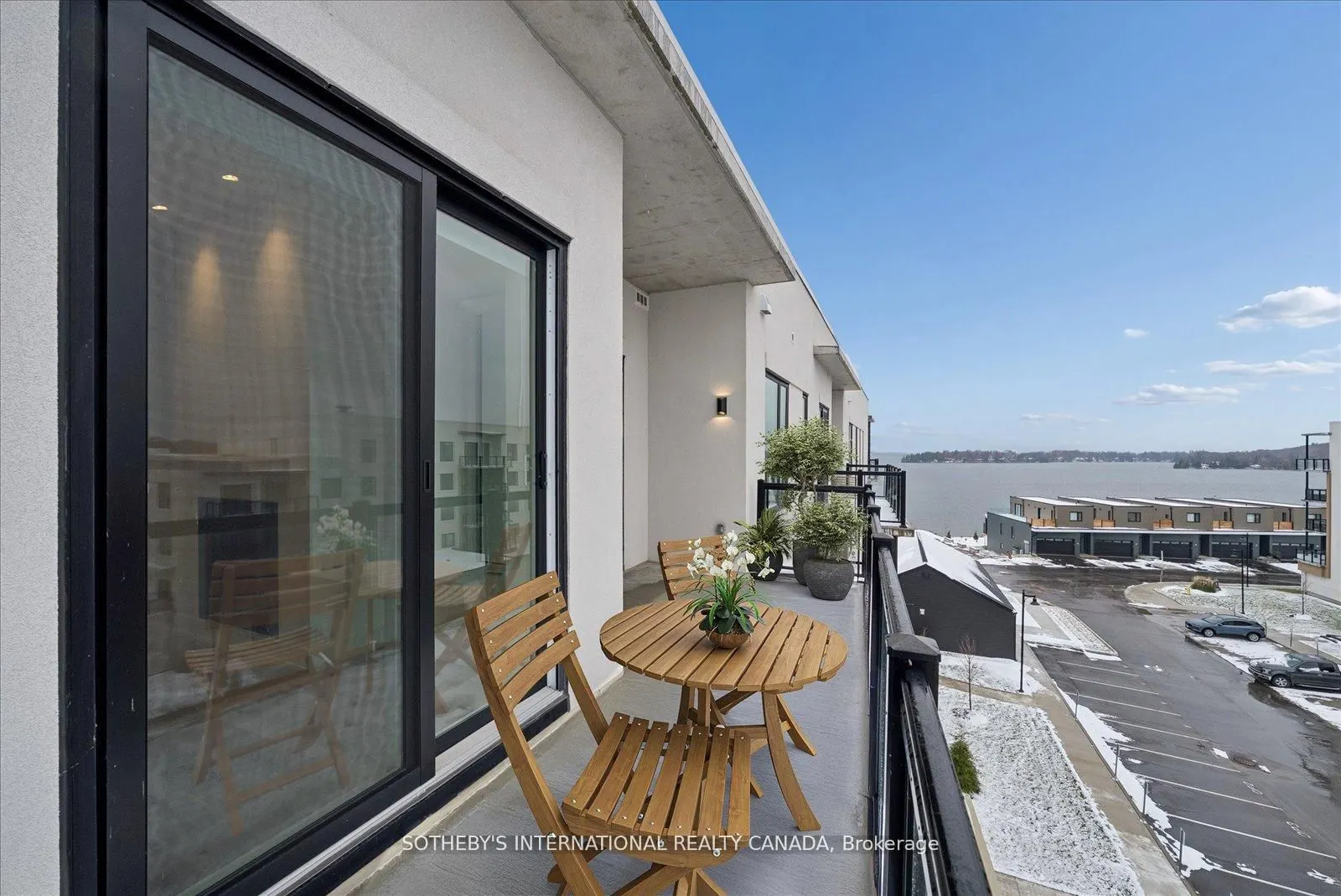 19A West Street N #Penthouse 1