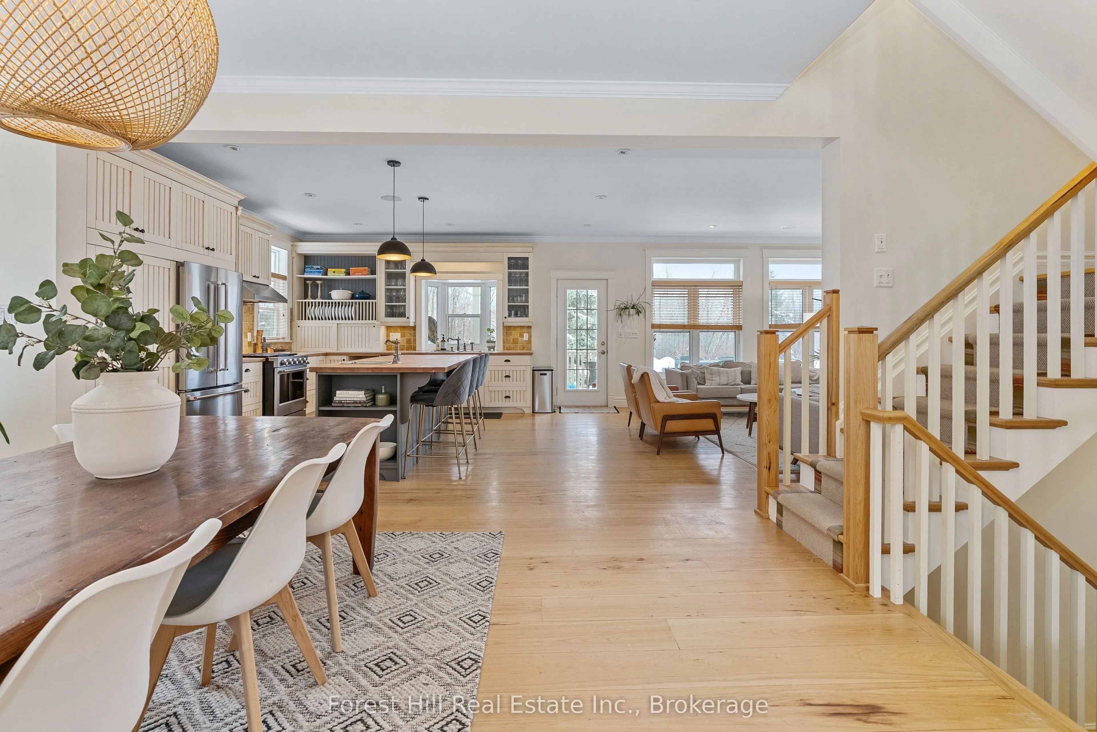 156 Snowbridge Way