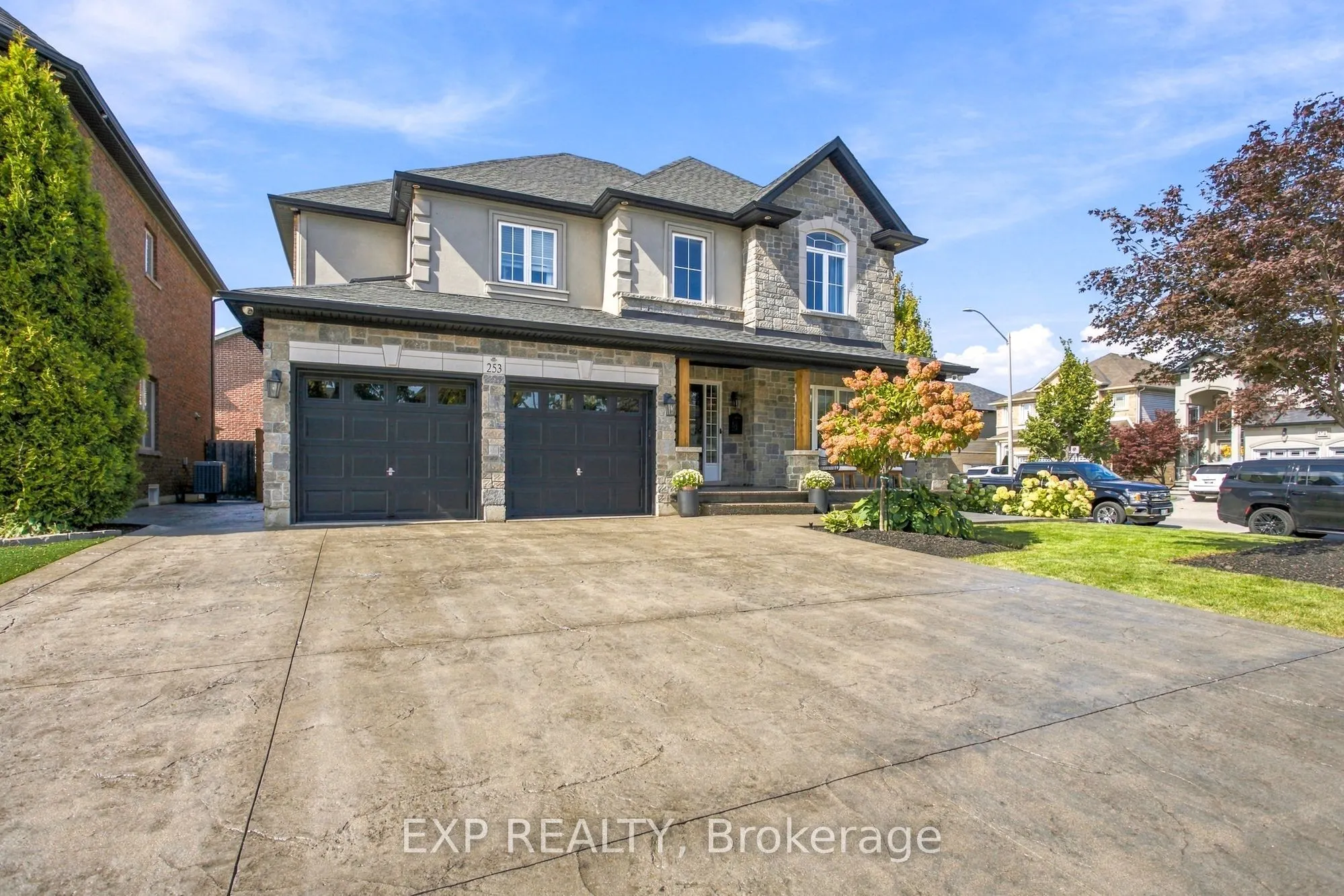 253 Upper Mount Albion Road