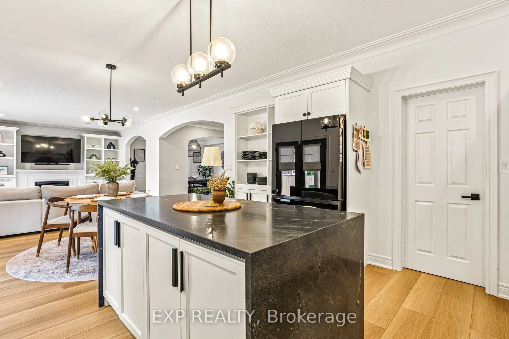 253 Upper Mount Albion Road