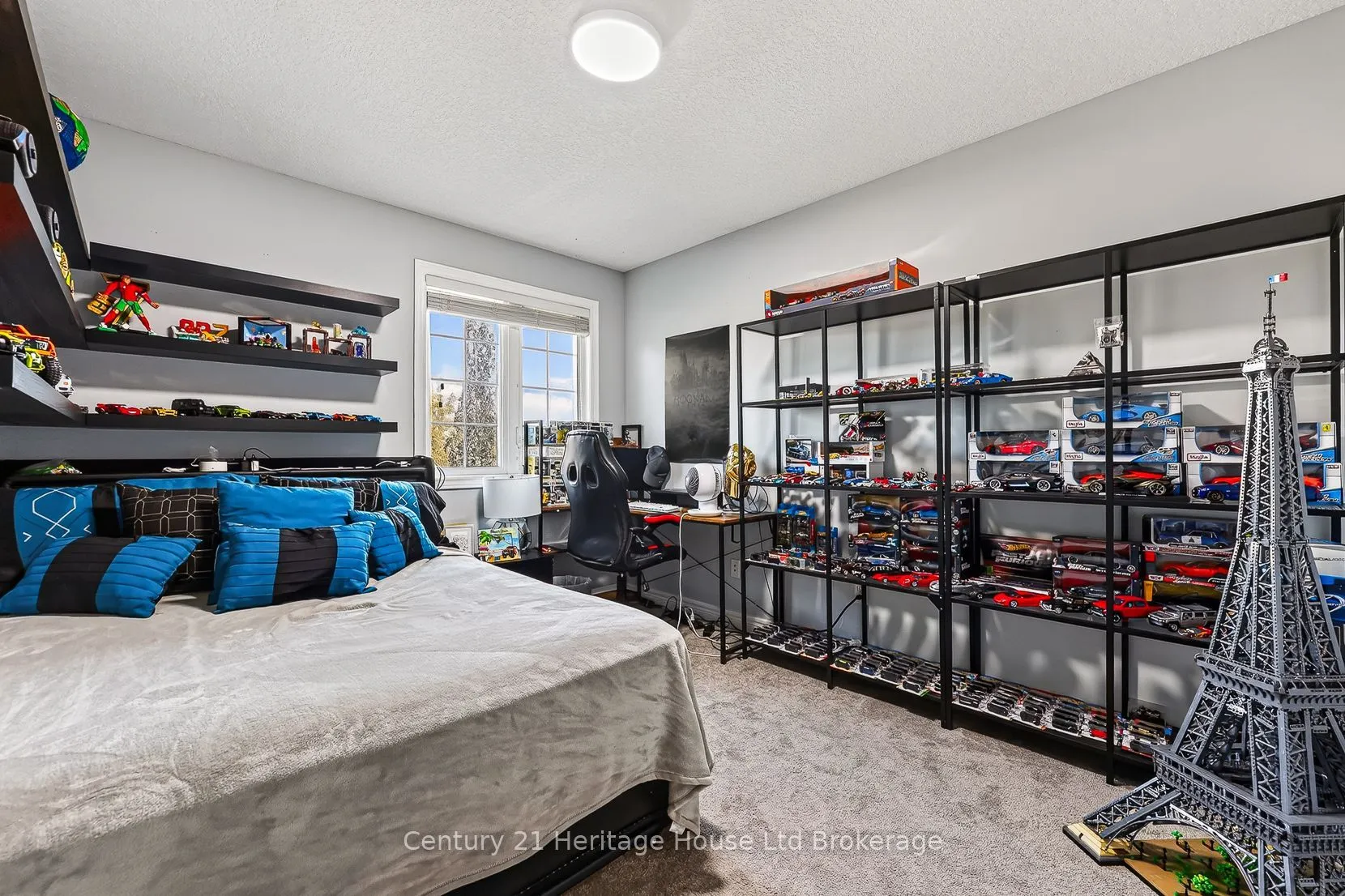 468 Lakeview Drive