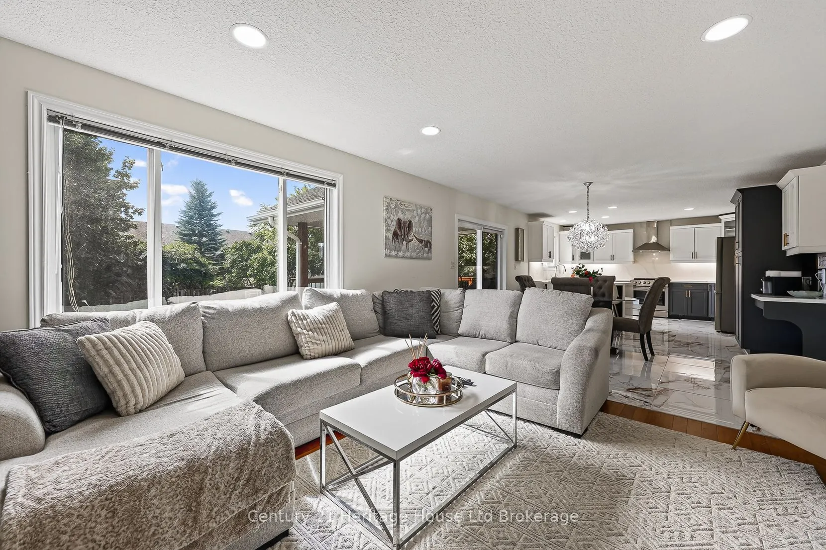 468 Lakeview Drive