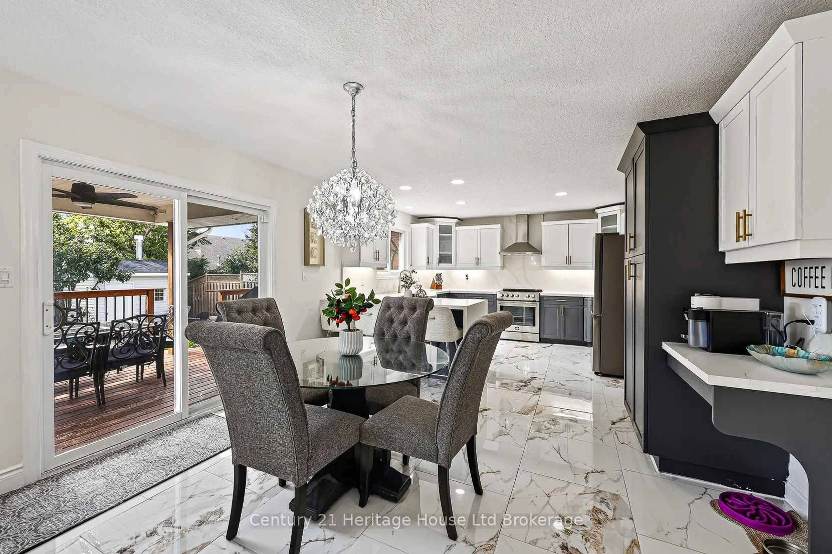468 Lakeview Drive