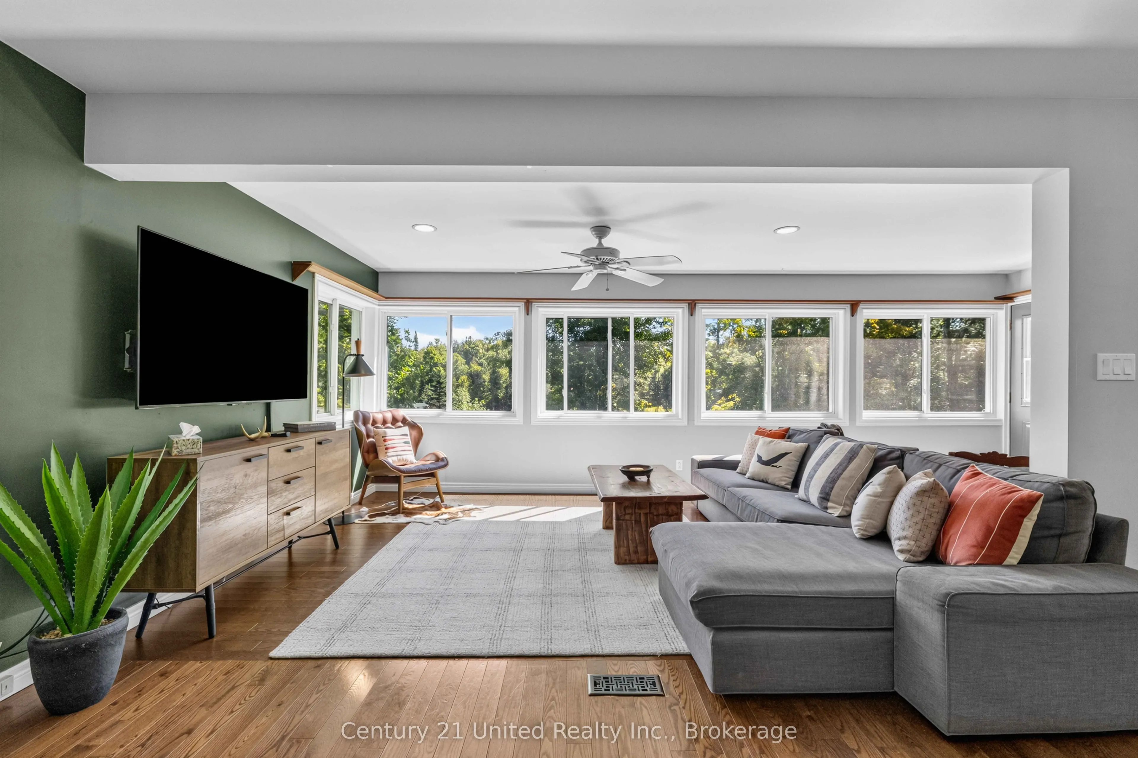 79 Oakridge Road