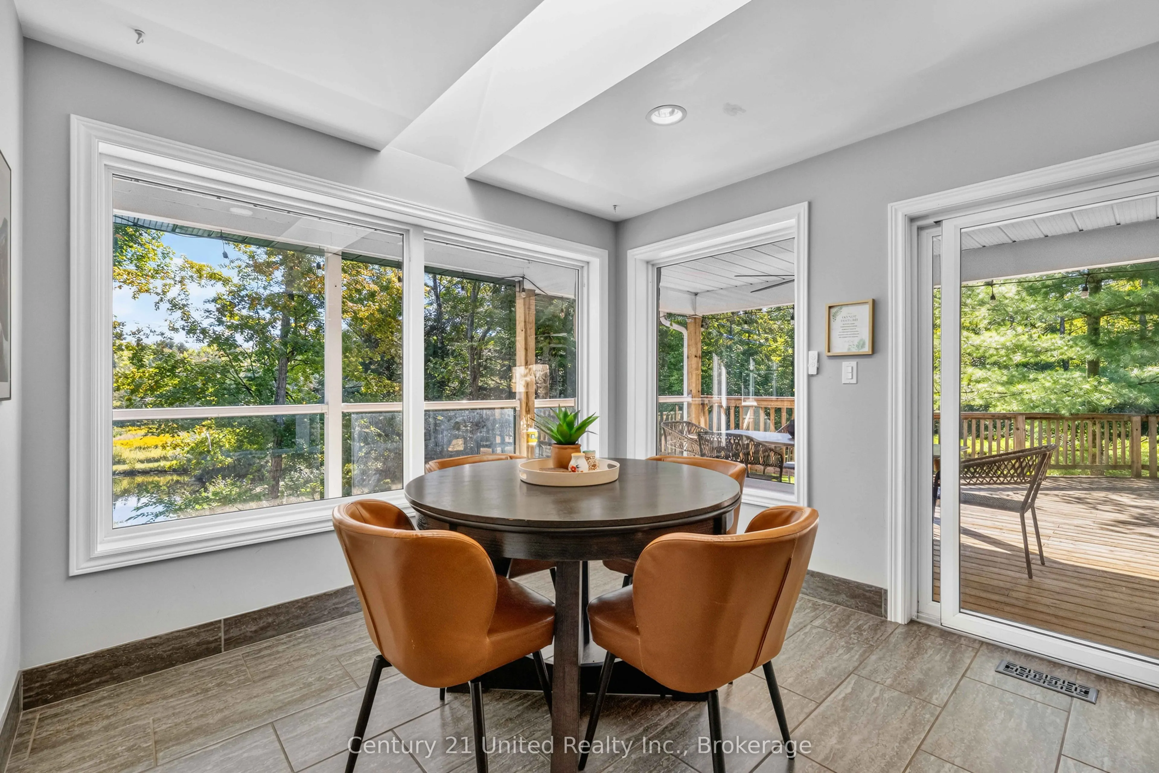 79 Oakridge Road
