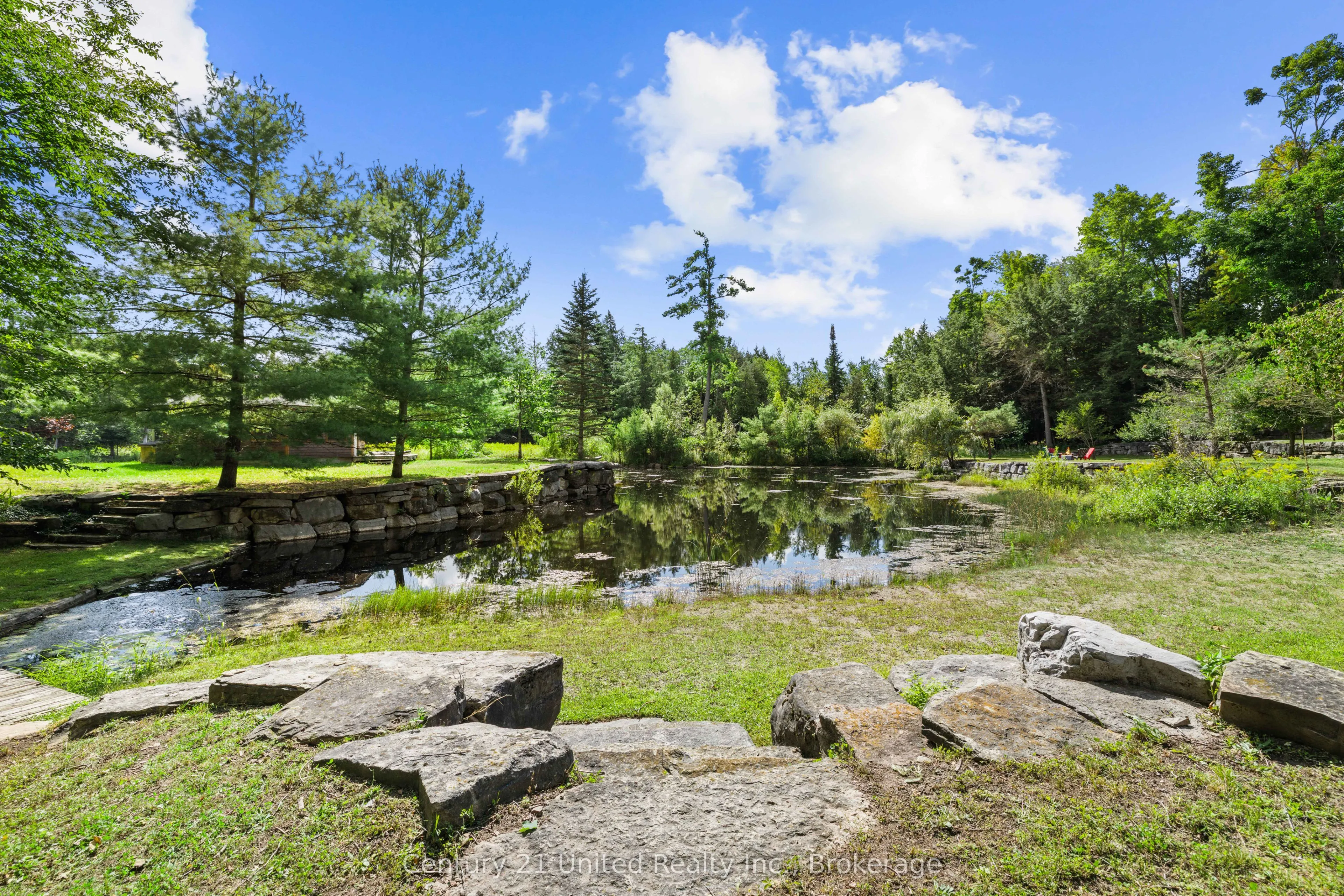 79 Oakridge Road