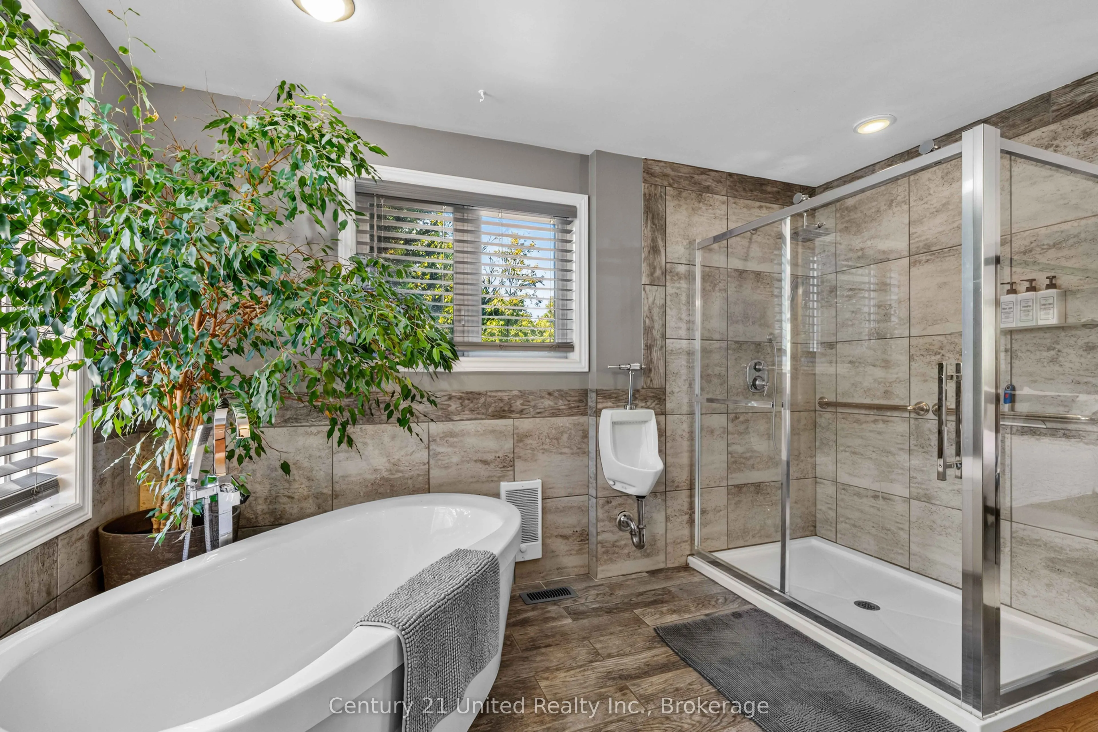 79 Oakridge Road