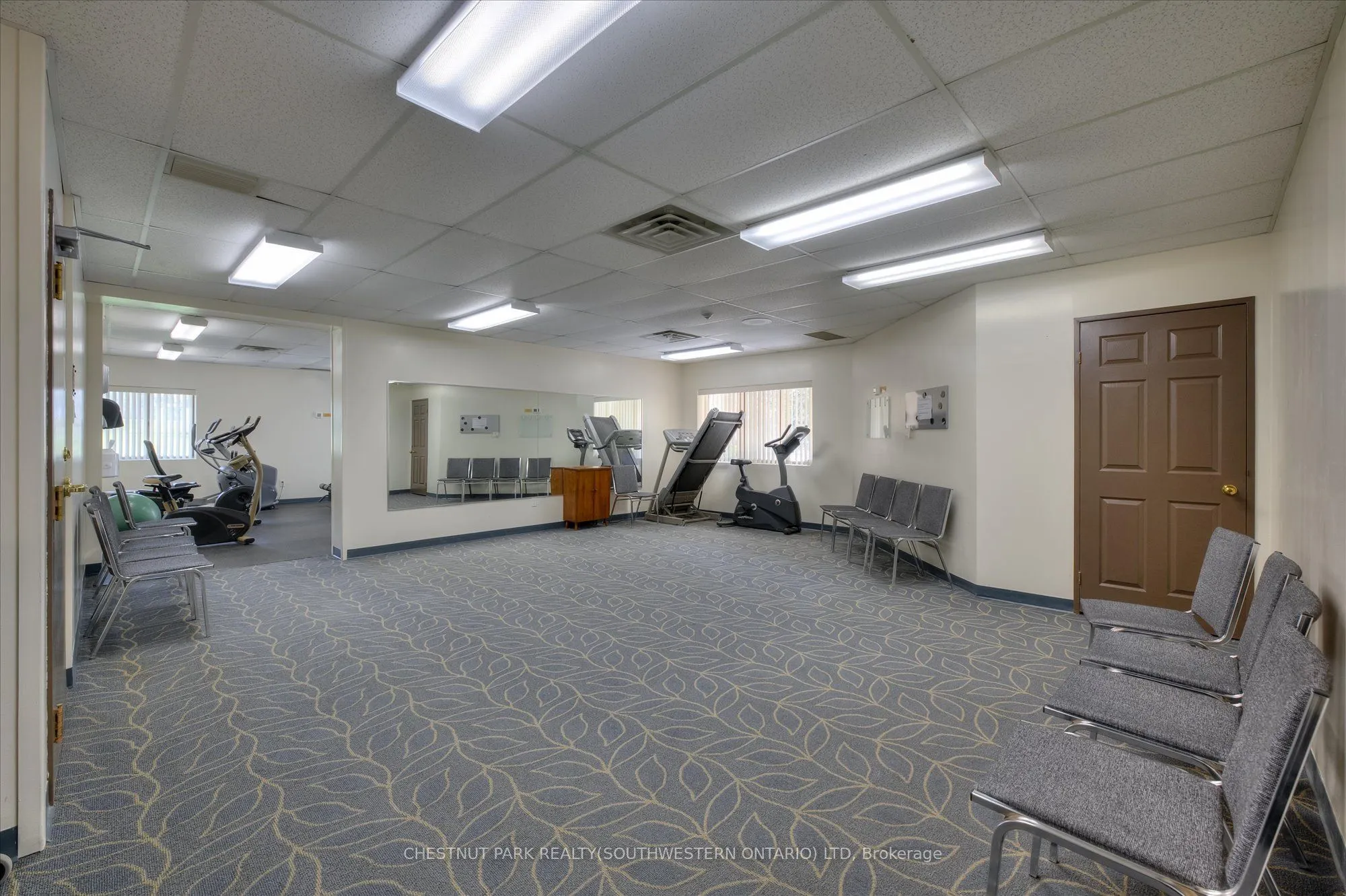 265 Westcourt Place #PH9