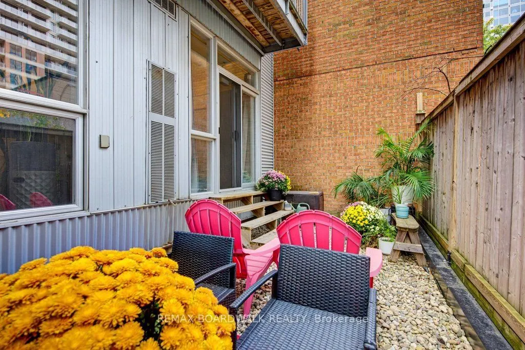 360 Cumberland Street #104