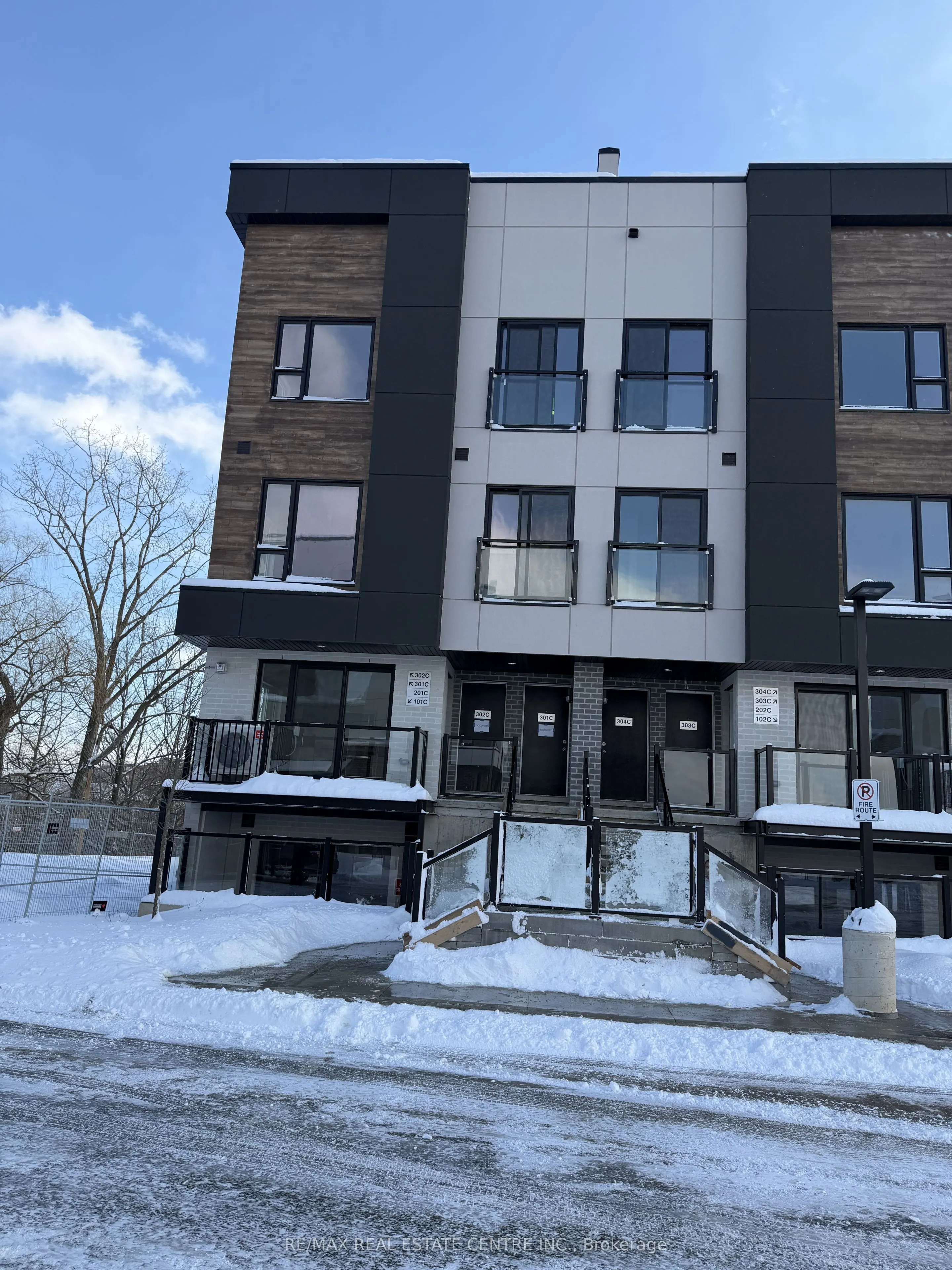 16 Melbourne Avenue #Suite 334 (302C)