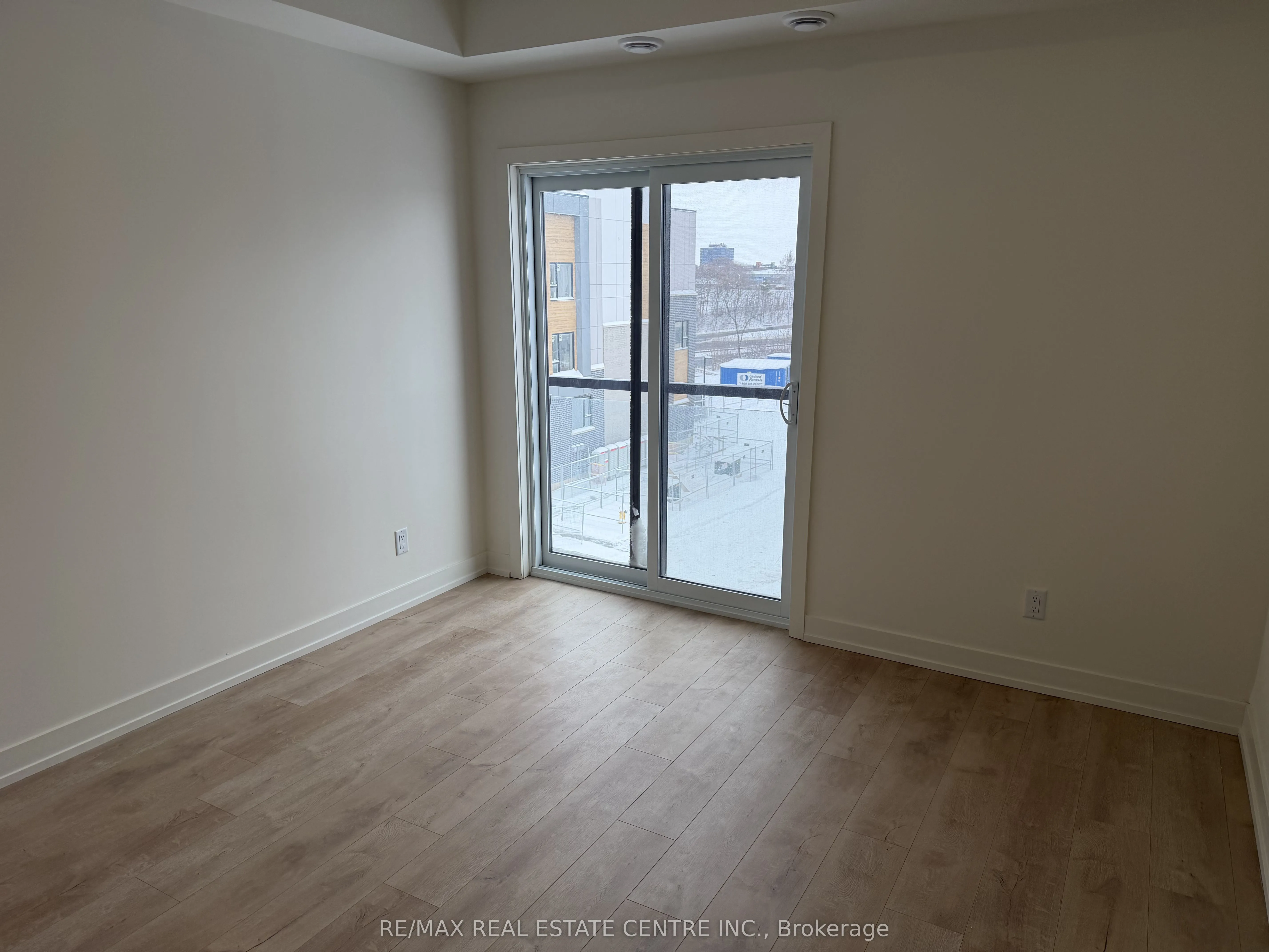 16 Melbourne Avenue #Suite 334 (302C)
