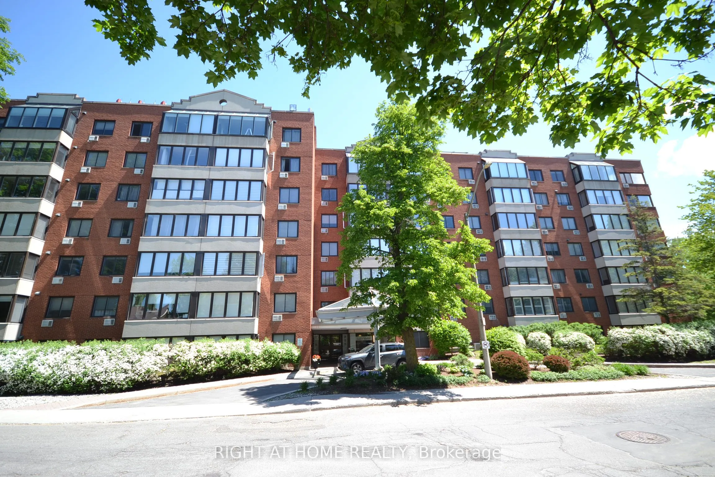 225 Alvin Road N #309