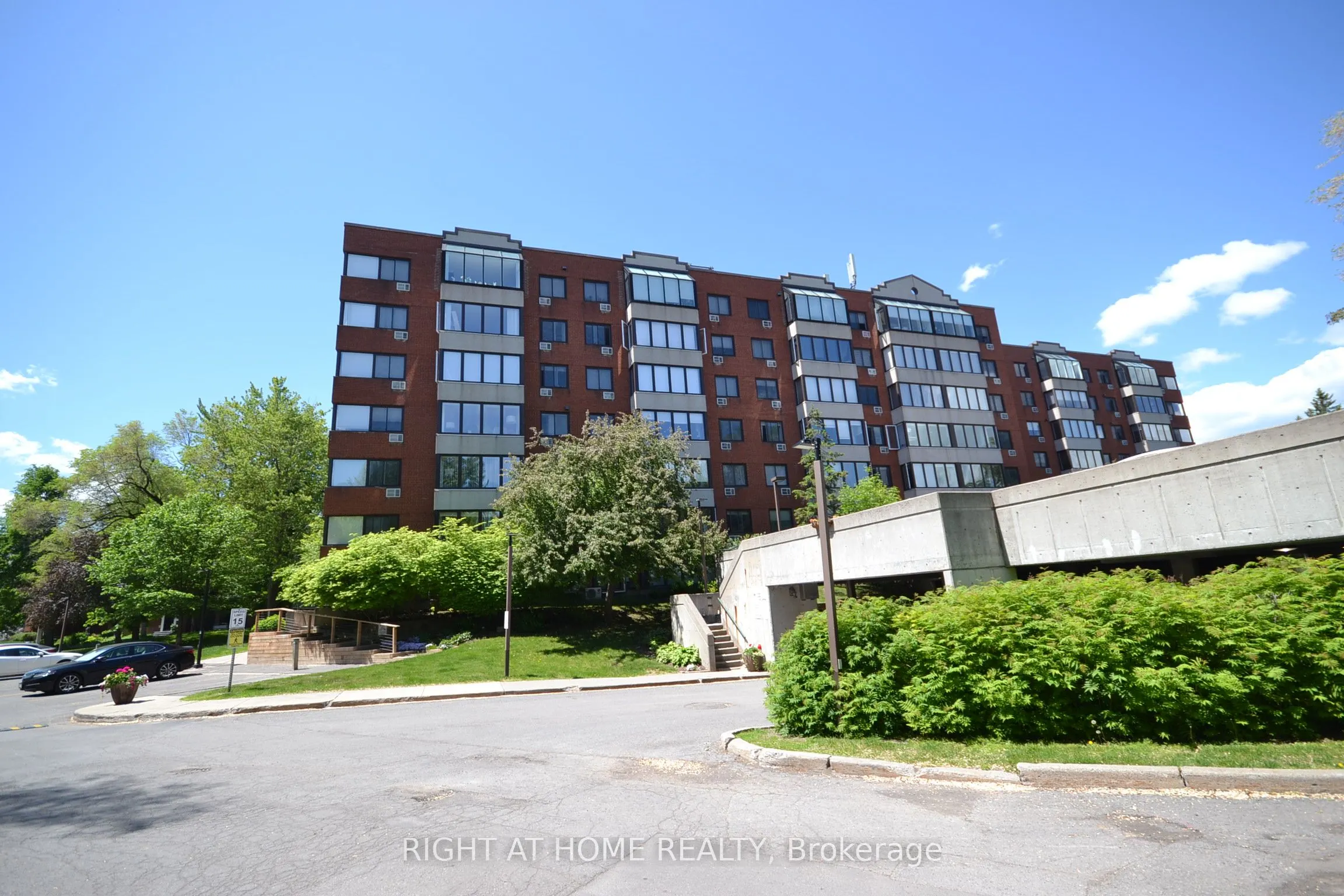225 Alvin Road N #309