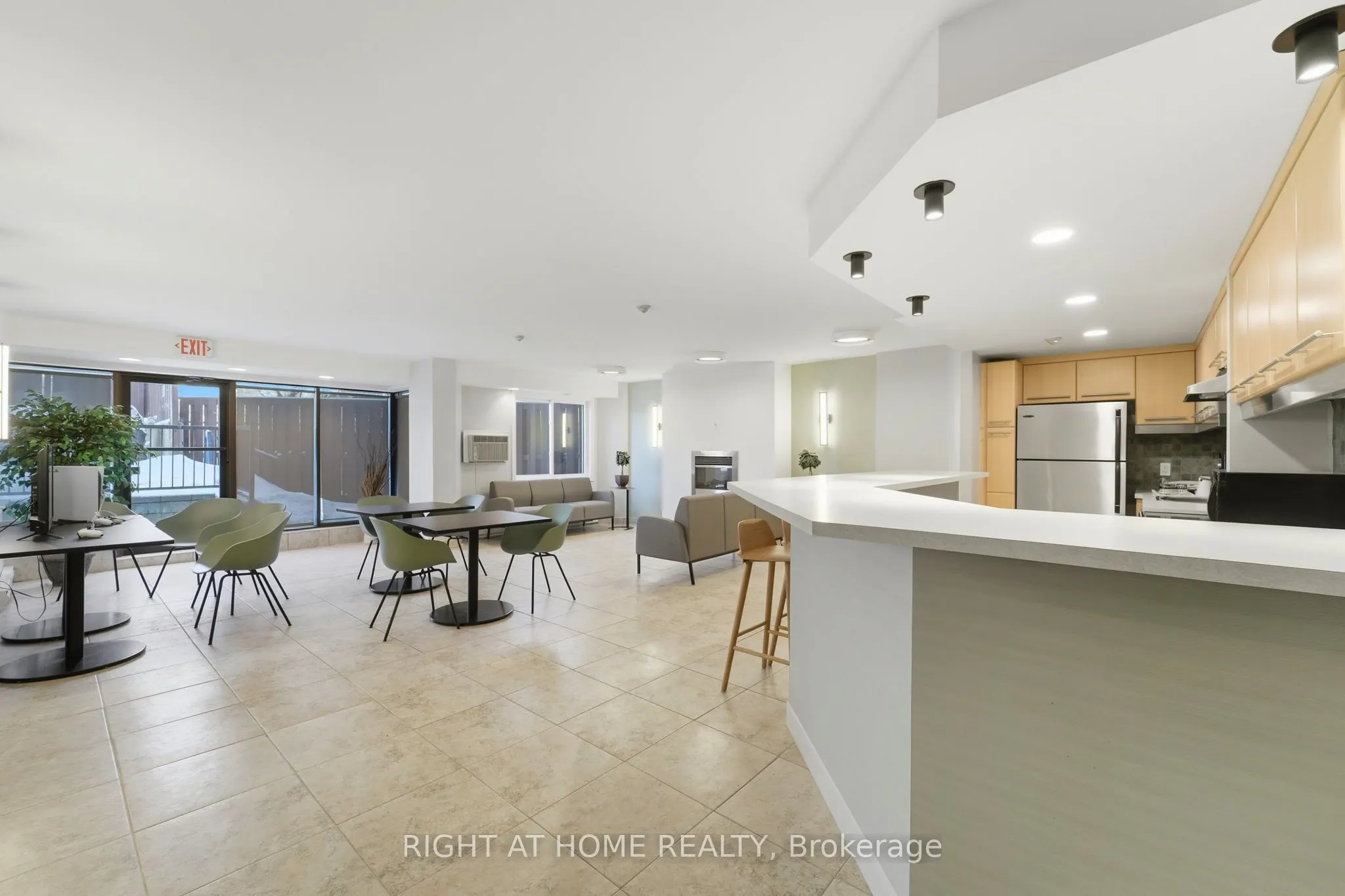 225 Alvin Road N #309
