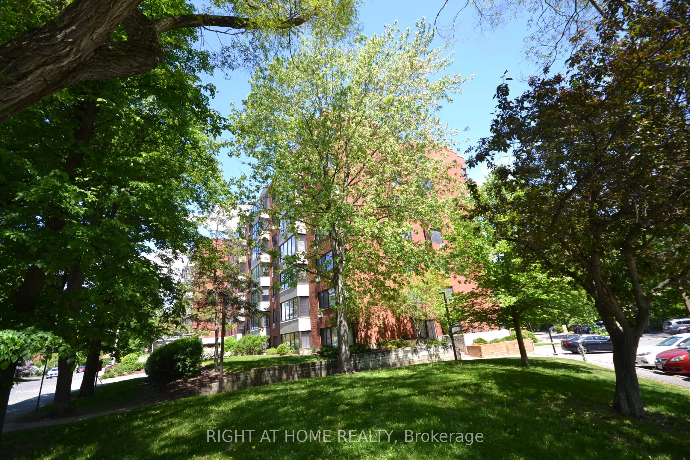 225 Alvin Road N #309