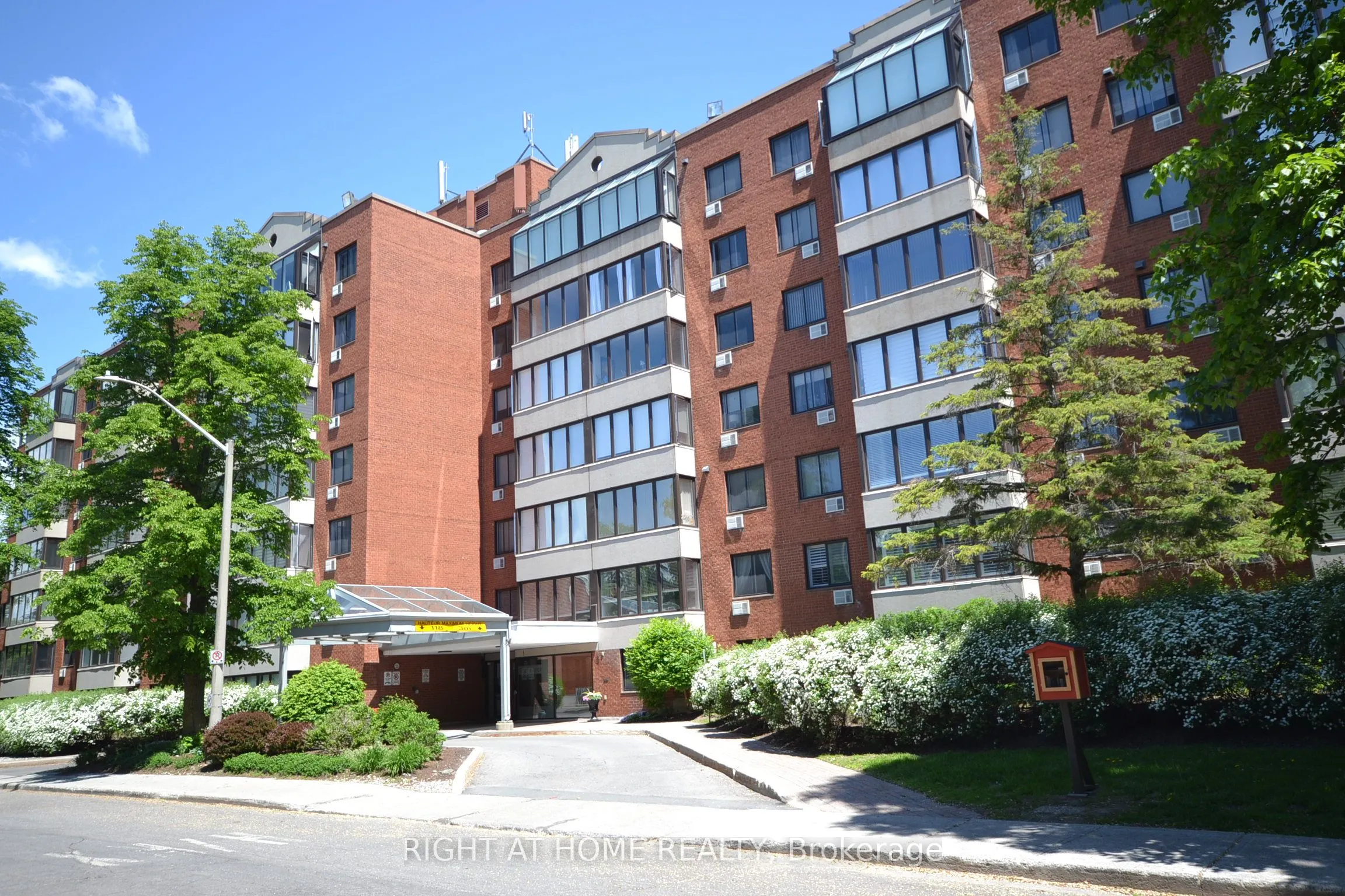 225 Alvin Road N #309