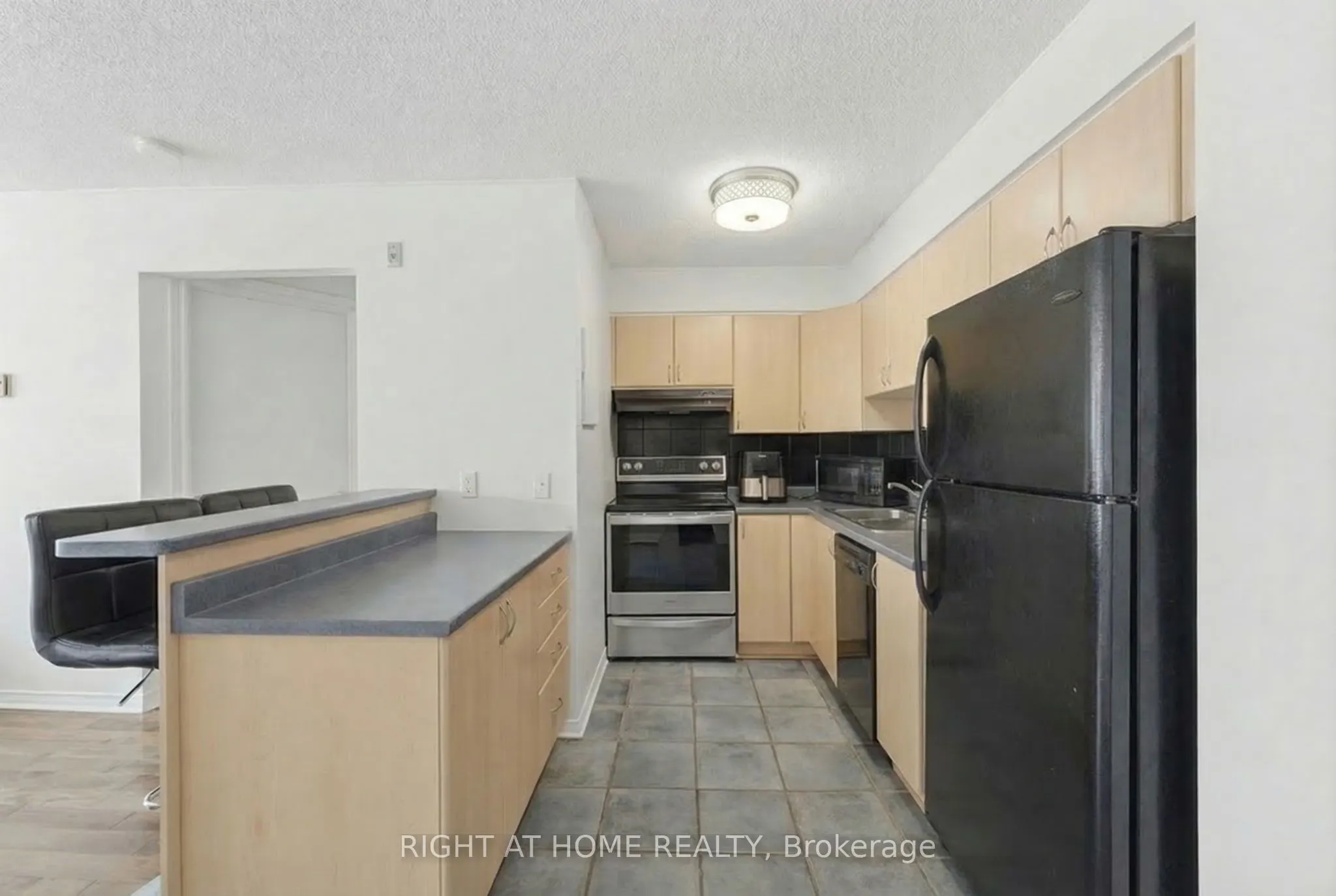 225 Alvin Road N #309