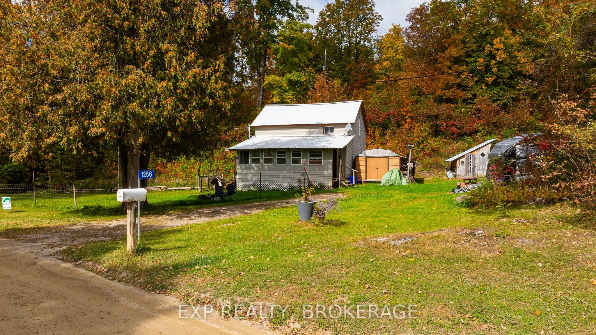 1256 Elm Tree Road