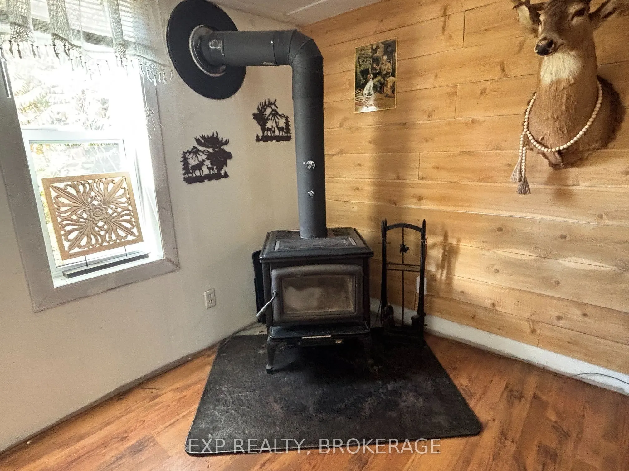 1256 Elm Tree Road