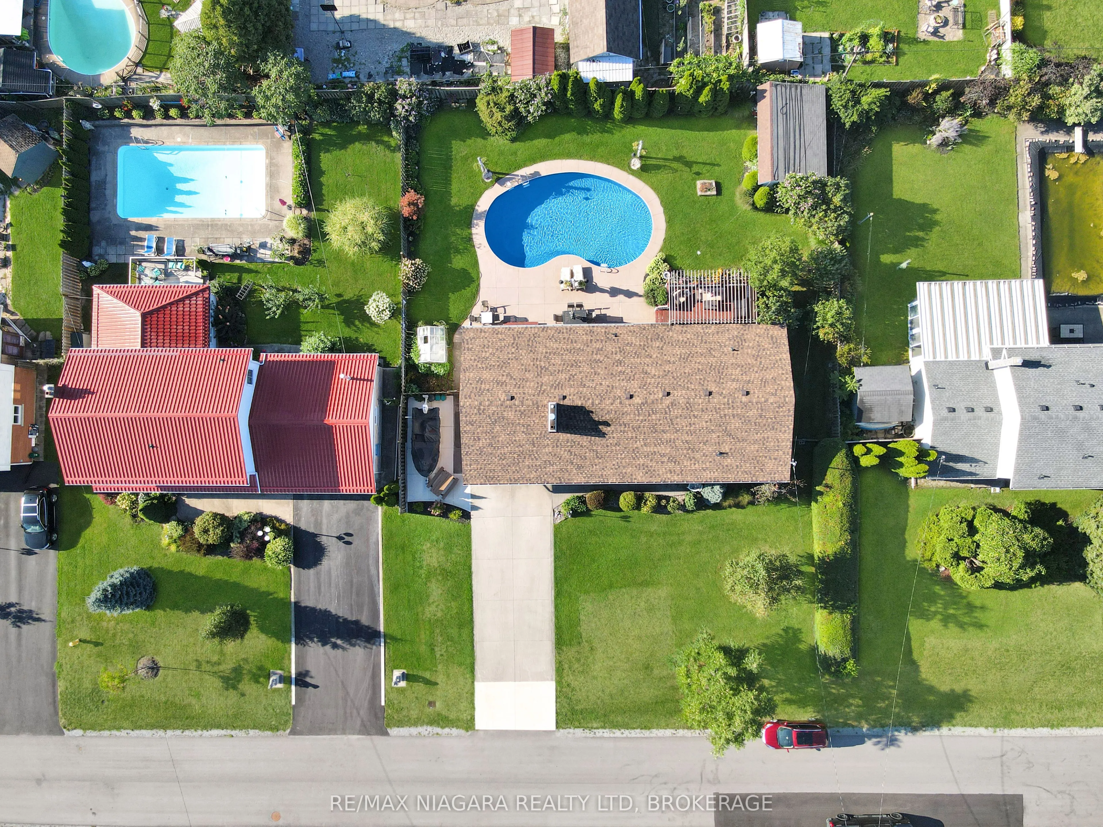 27 Lindbergh Drive