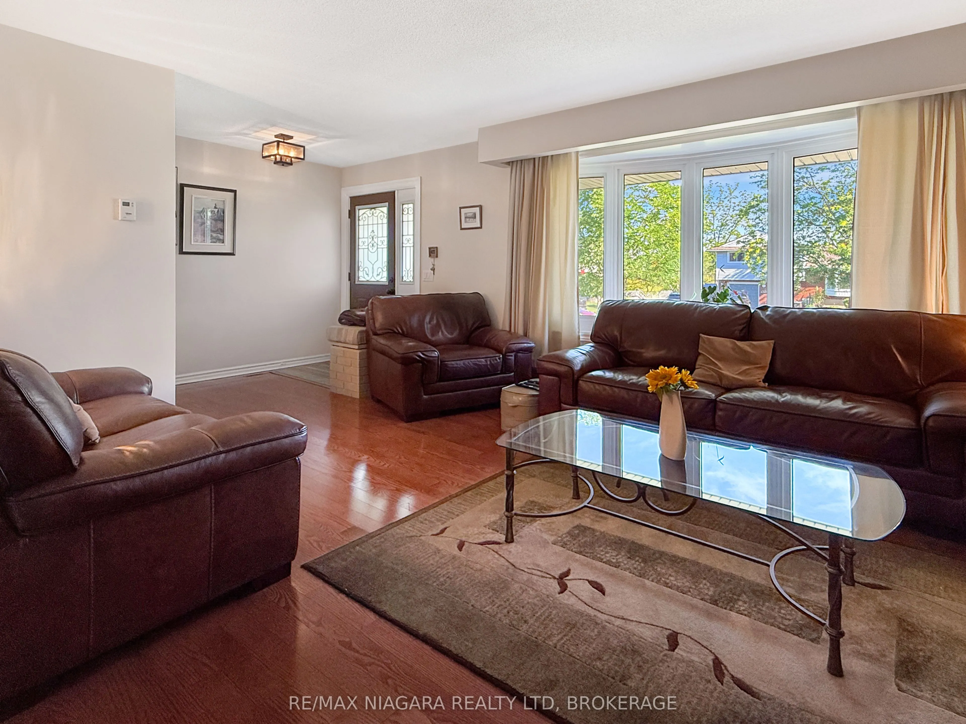 27 Lindbergh Drive