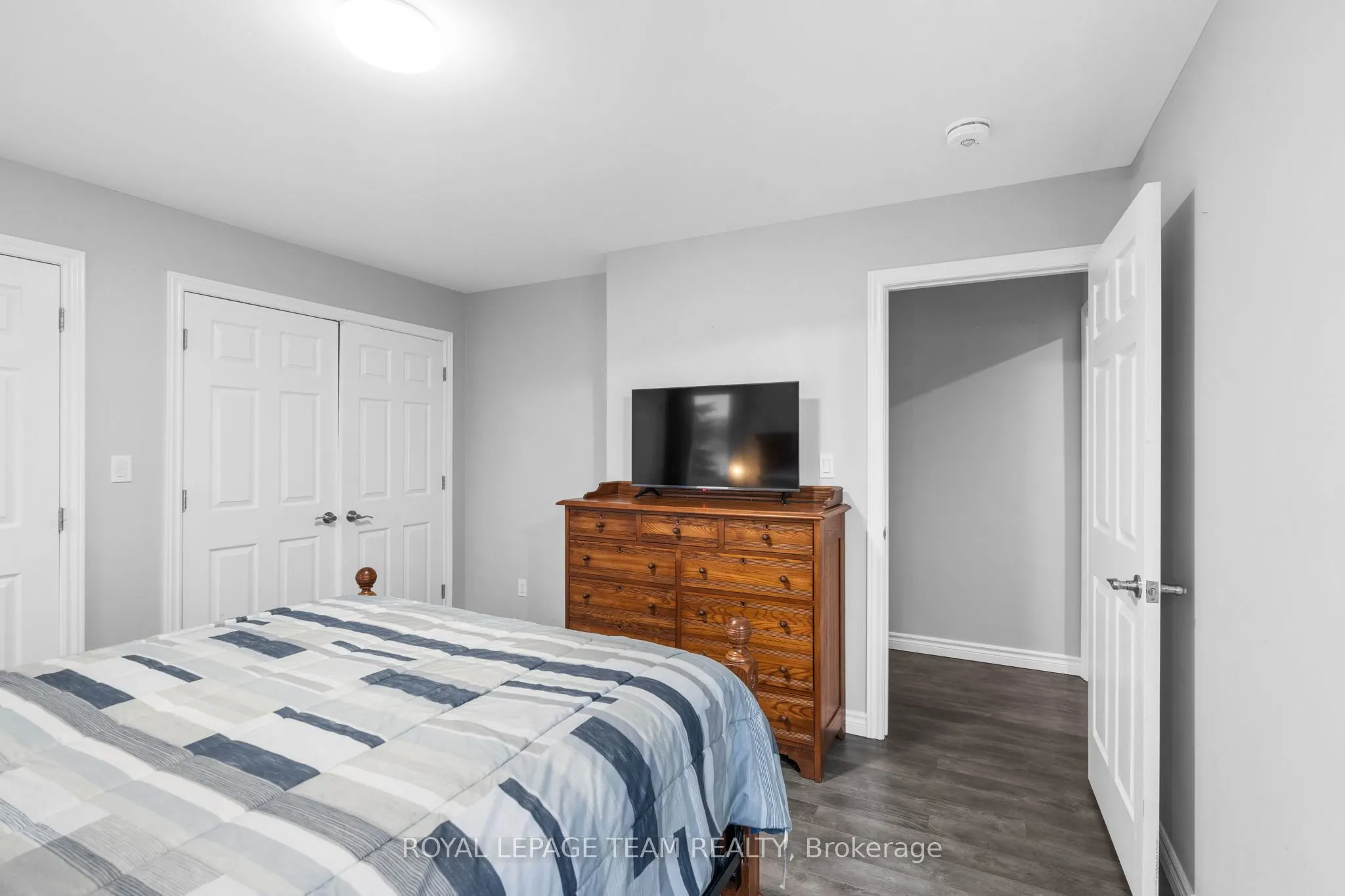 227 Roberta Crescent
