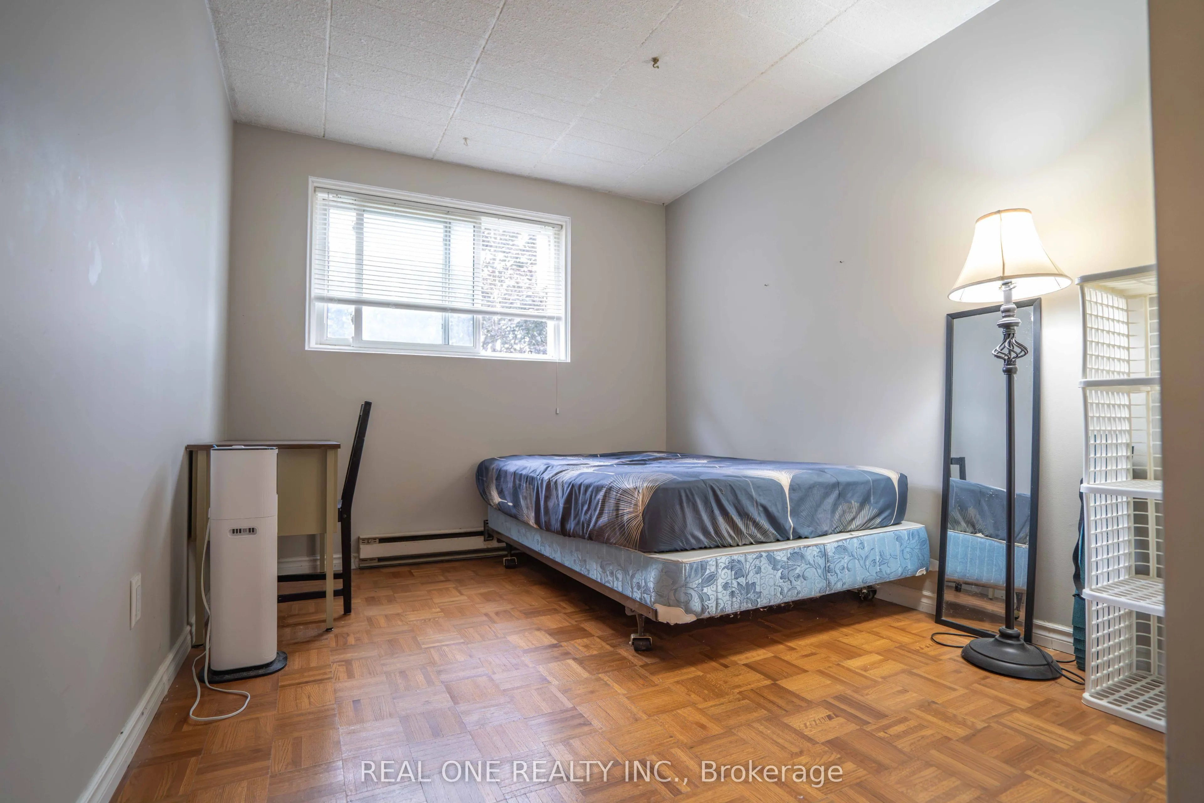 6 walton Avenue #204