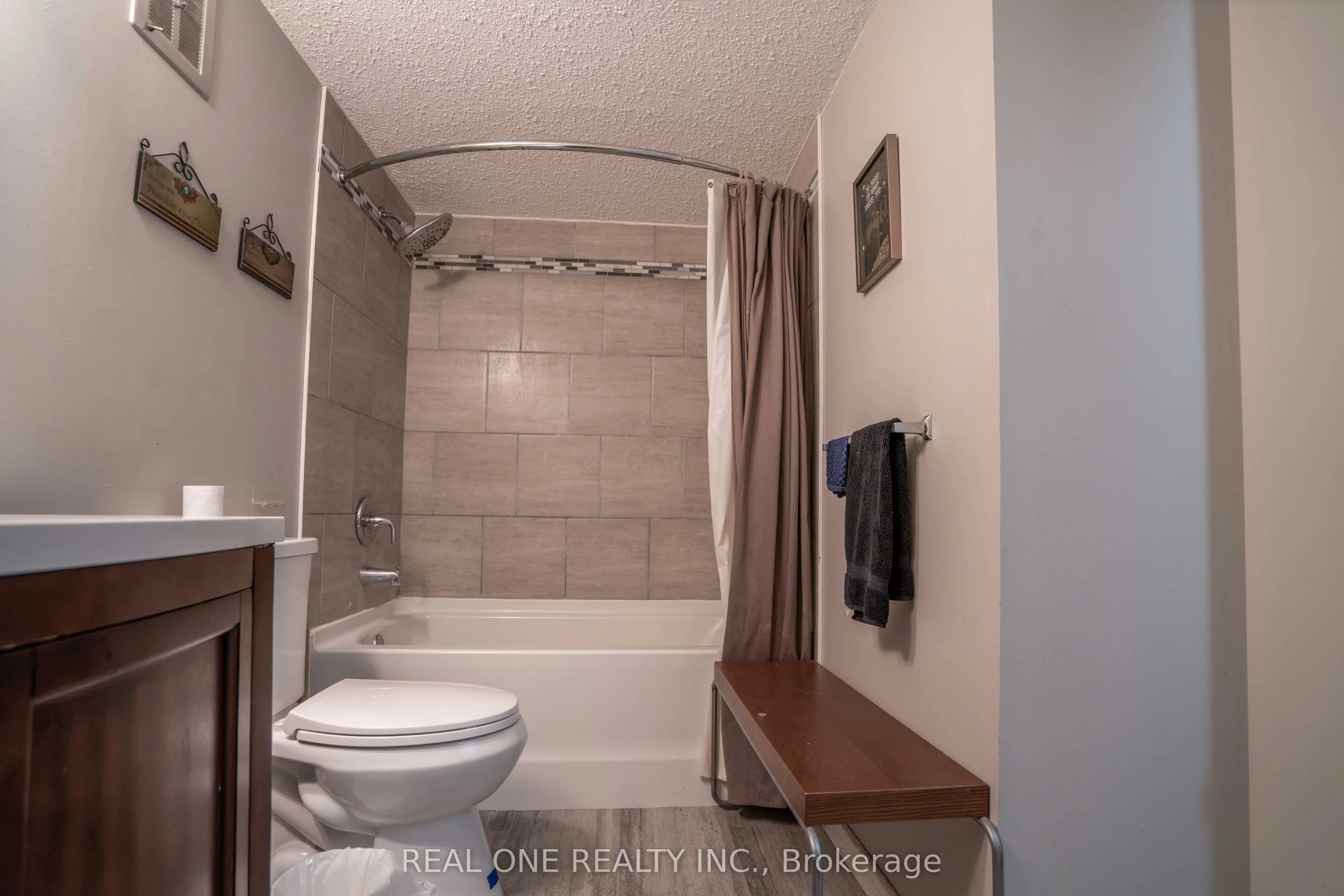 6 walton Avenue #204