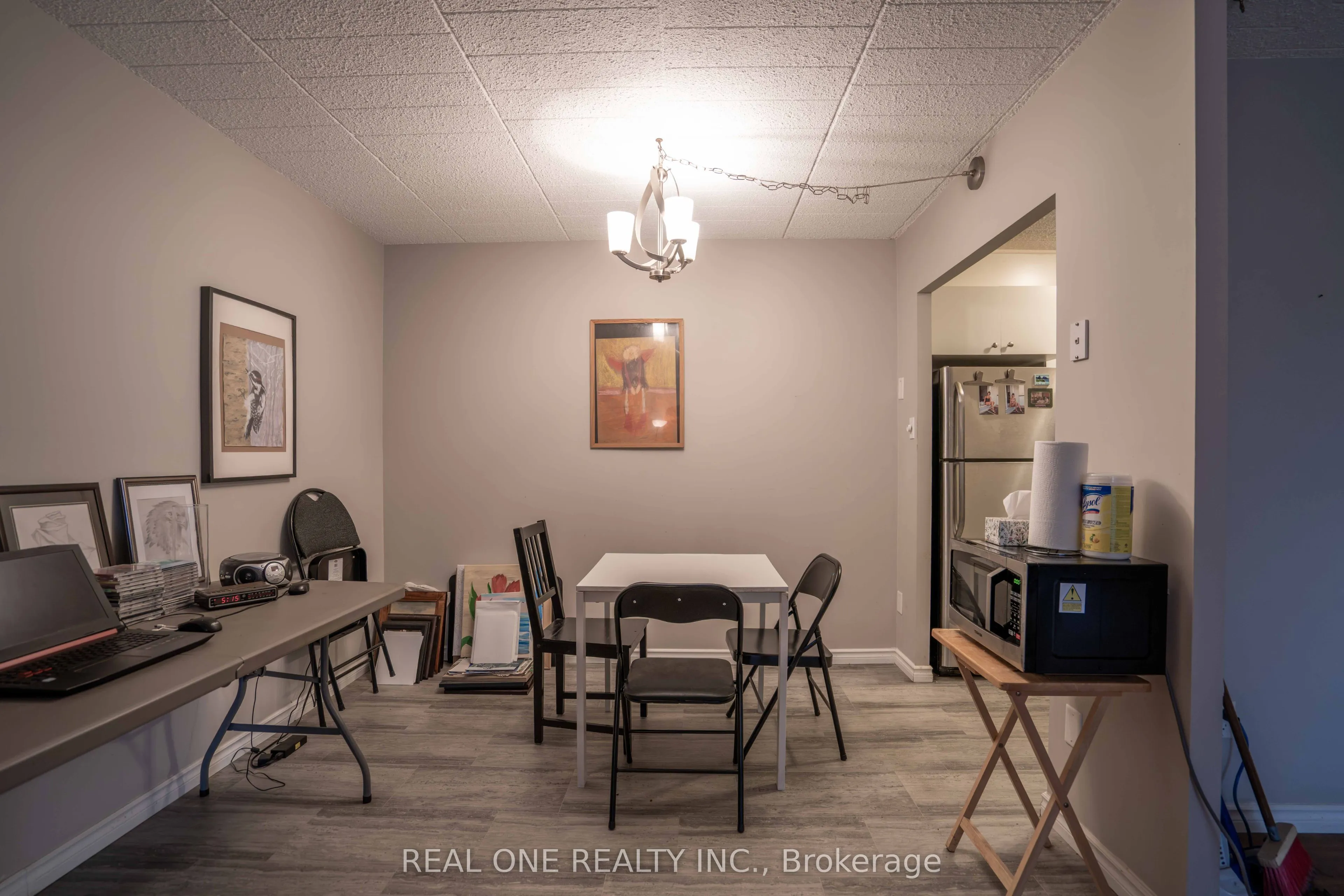 6 walton Avenue #204
