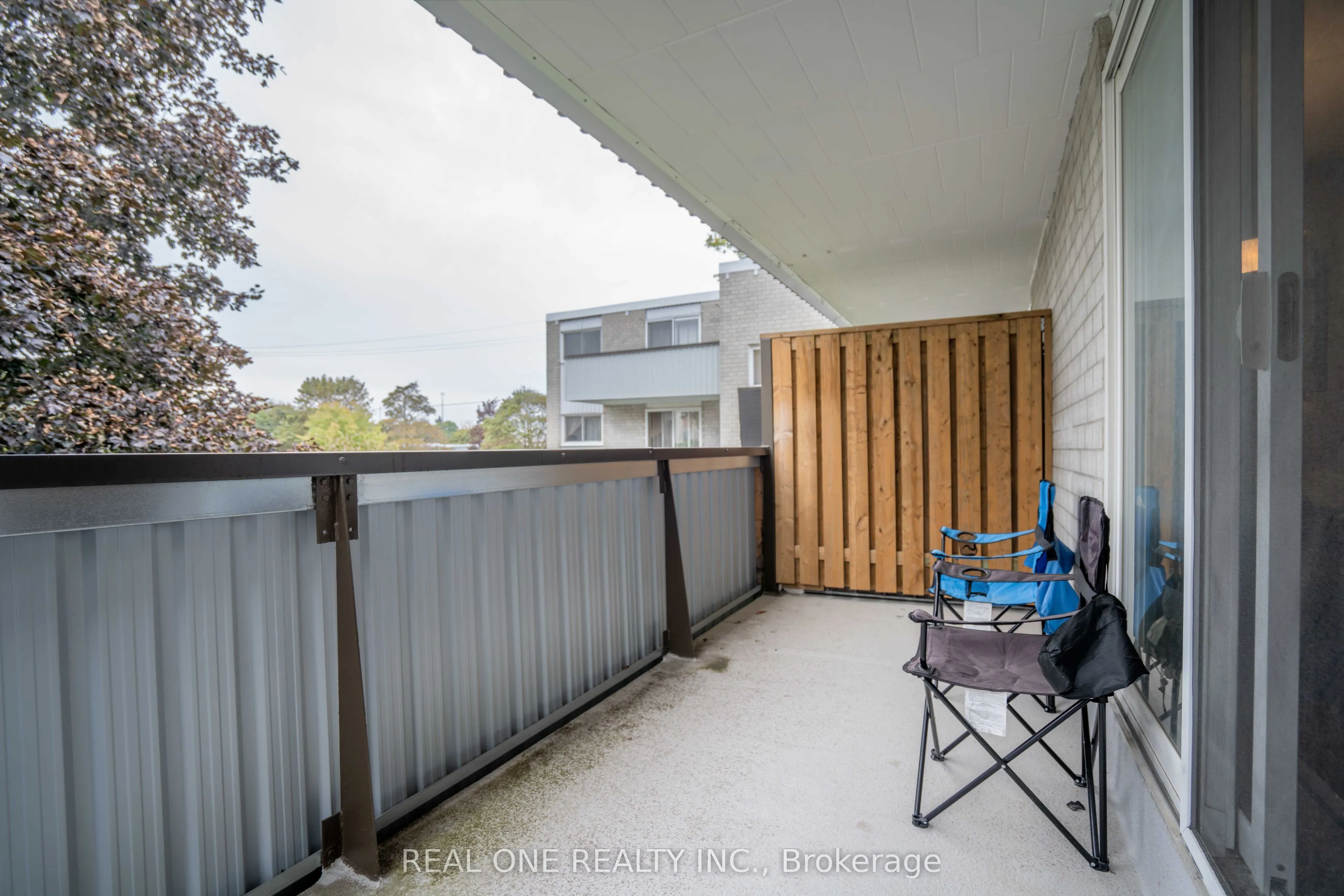 6 walton Avenue #204