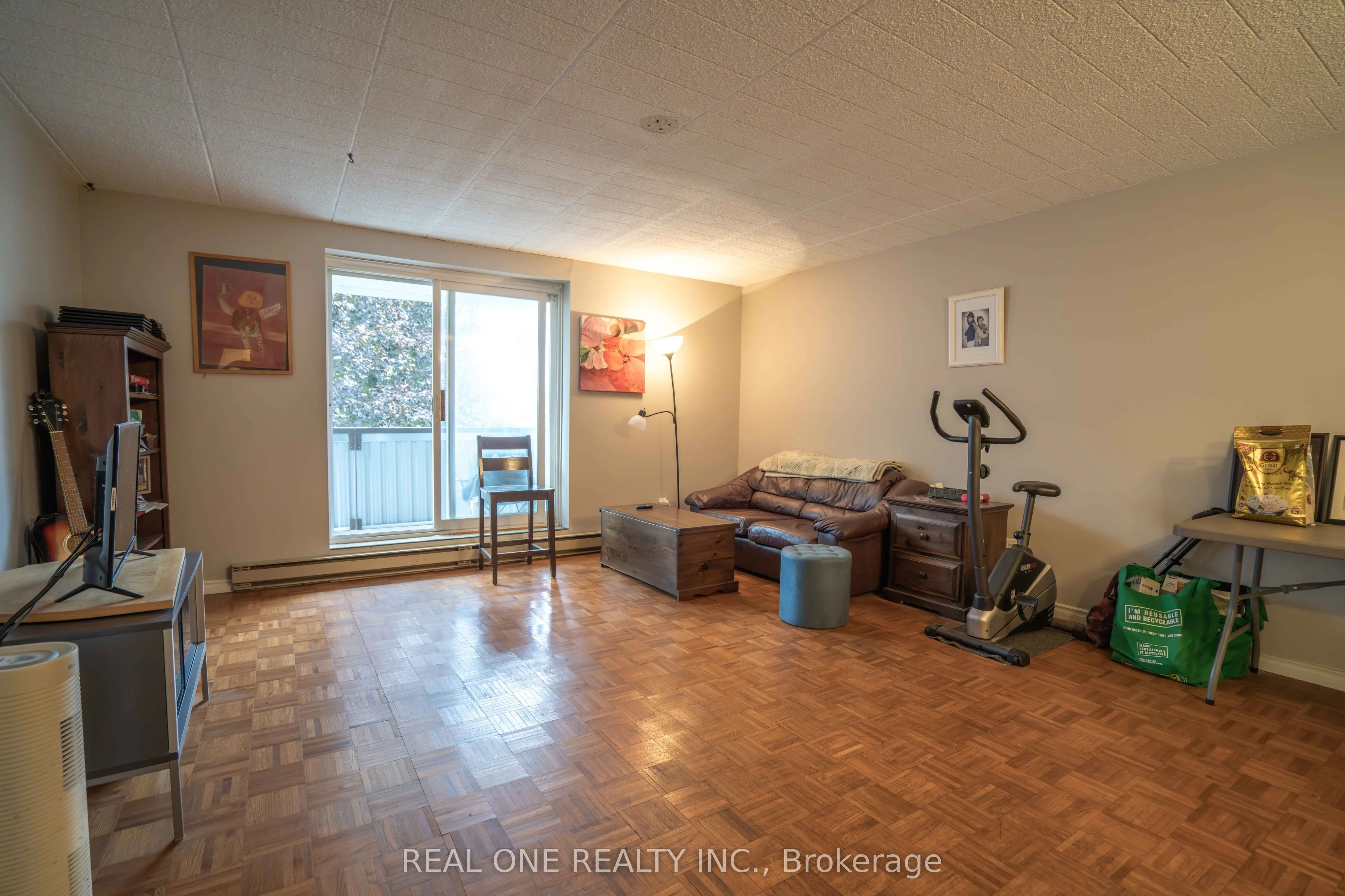 6 walton Avenue #204