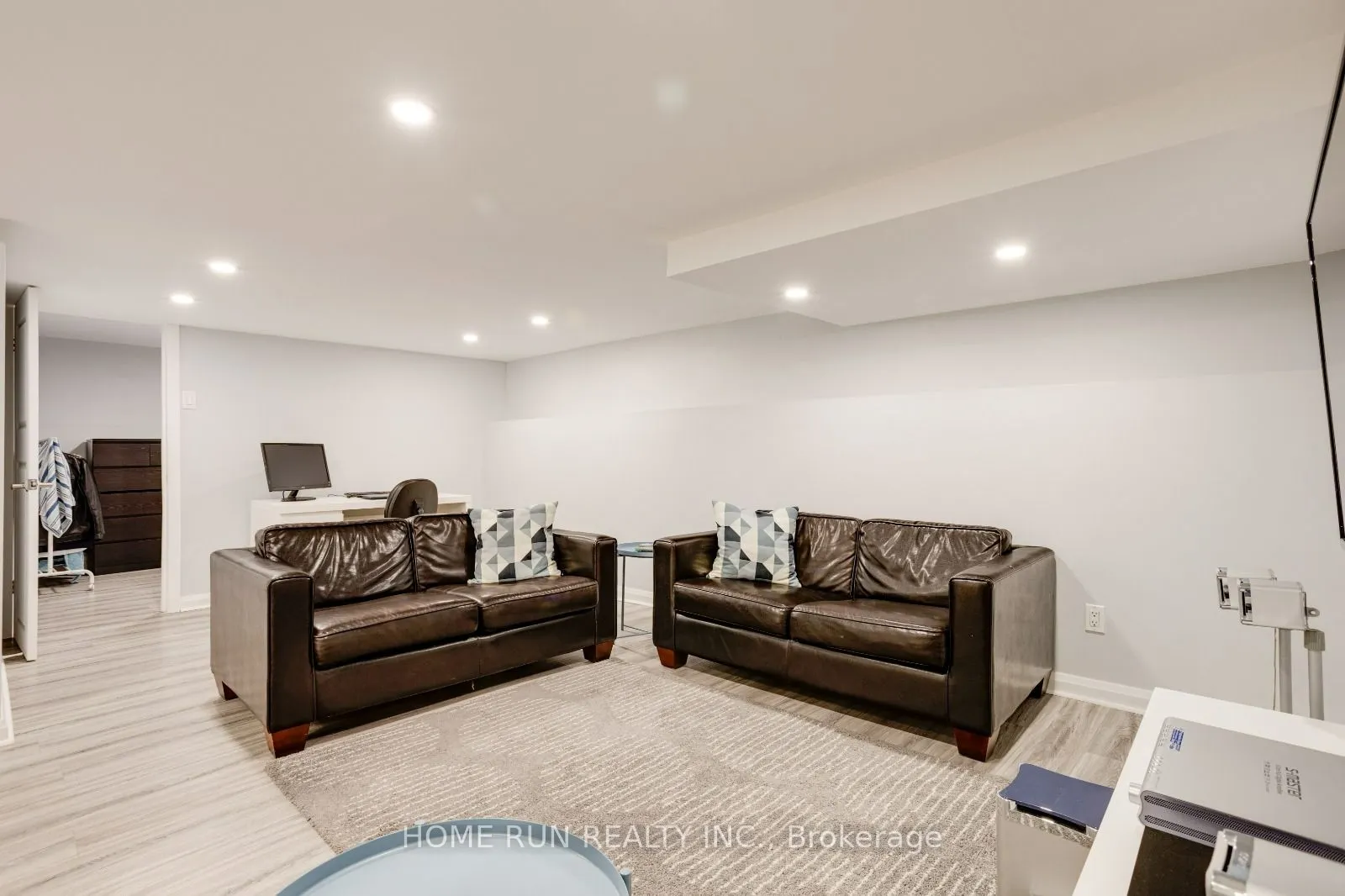 2 Caribou Avenue