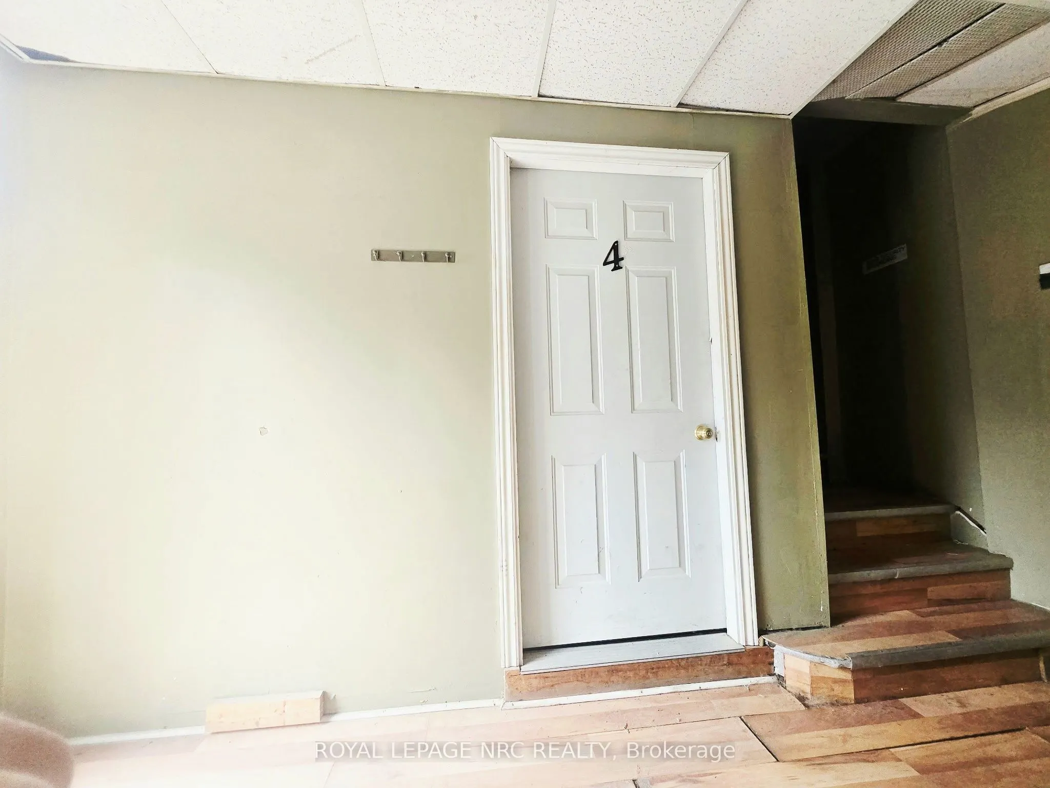 74 Queens Circle ##4