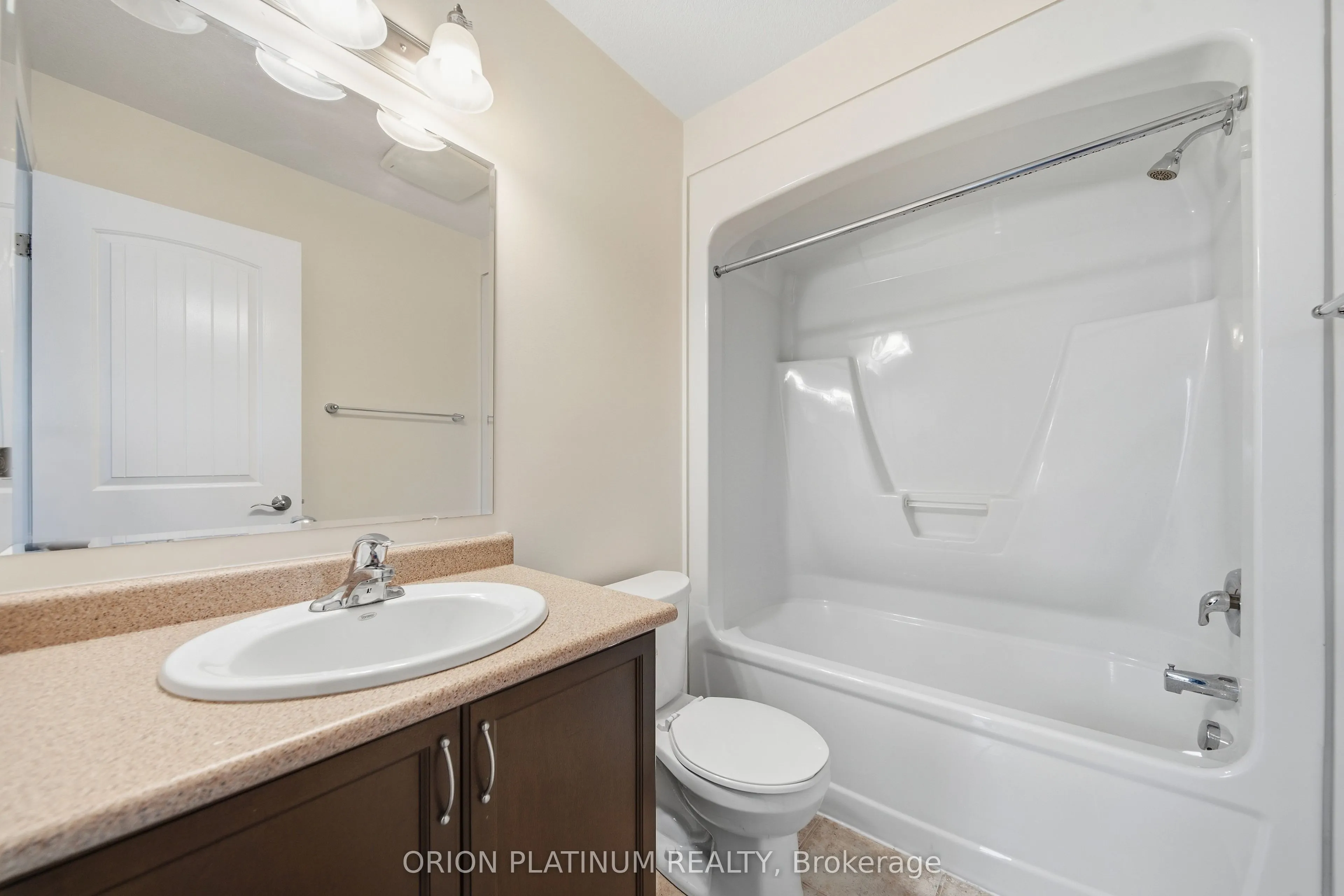 15 Kingsbury Square #29