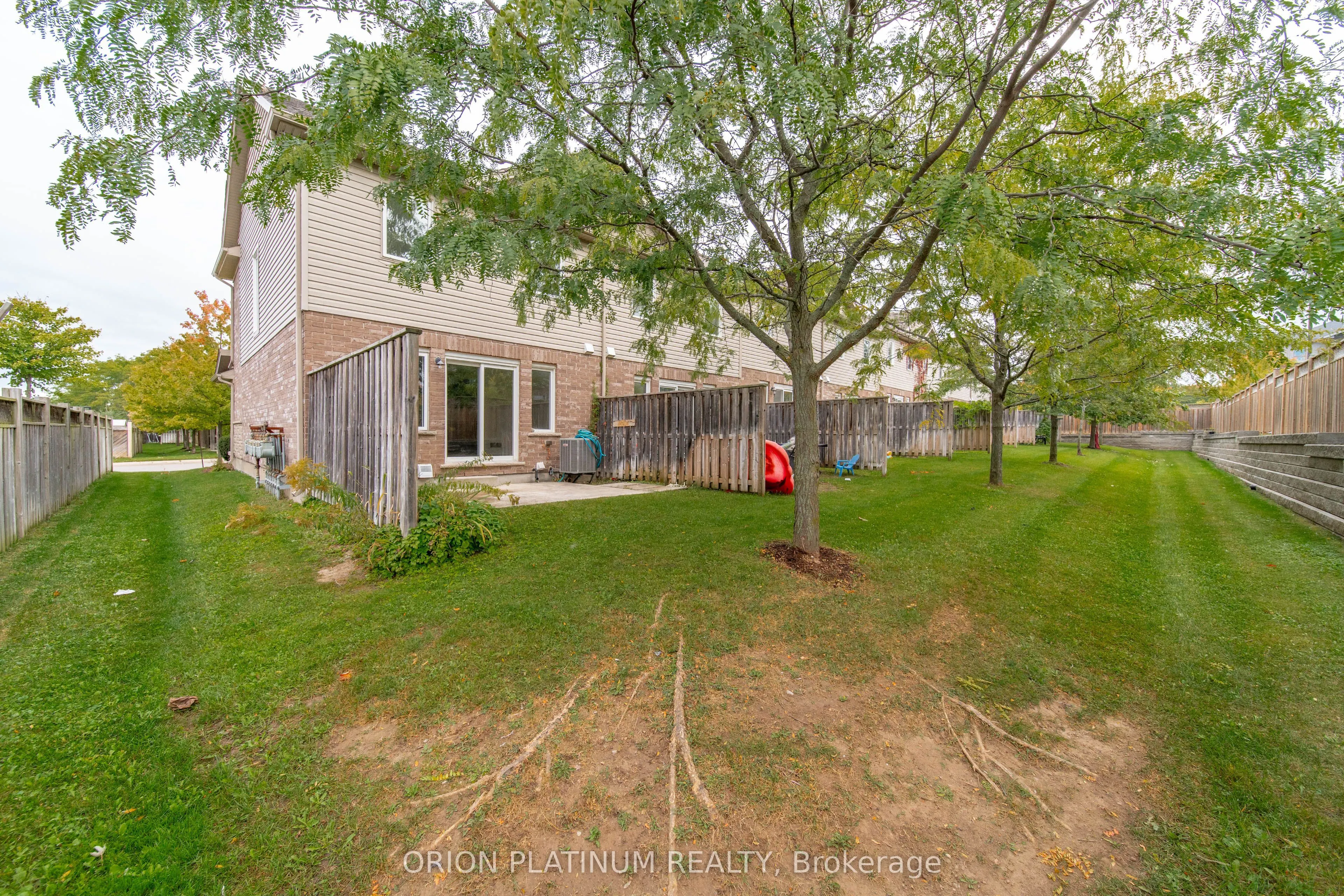 15 Kingsbury Square #29