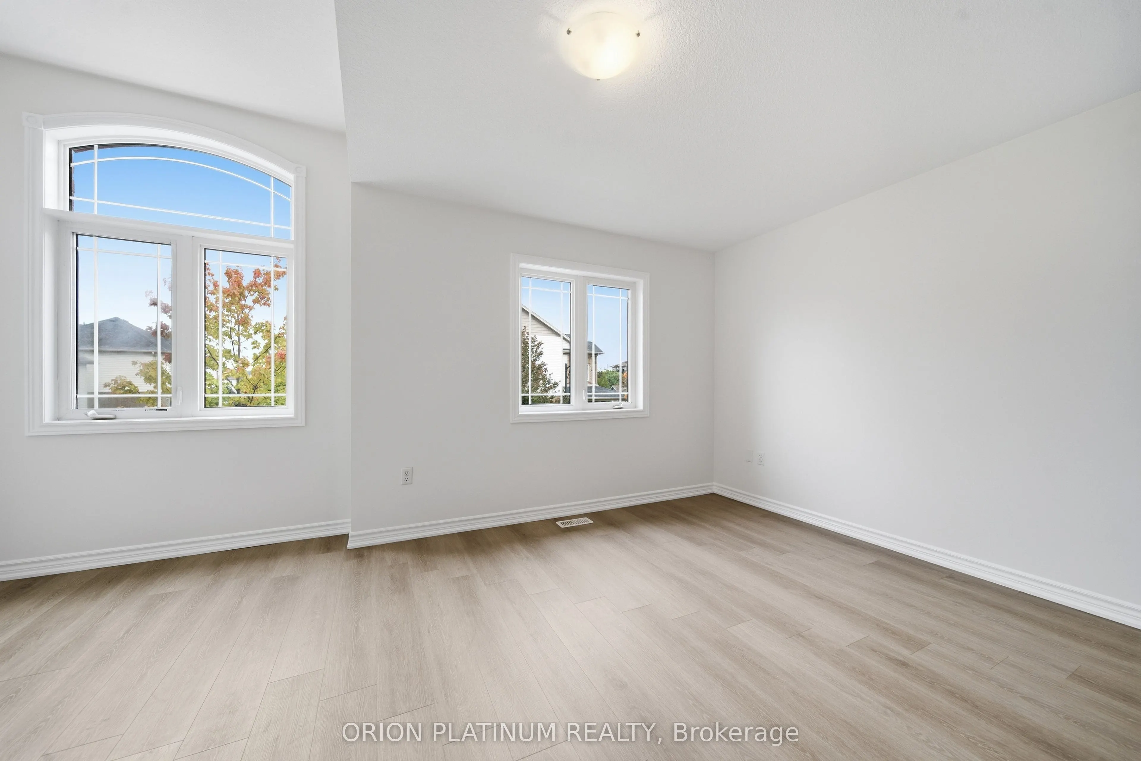 15 Kingsbury Square #29