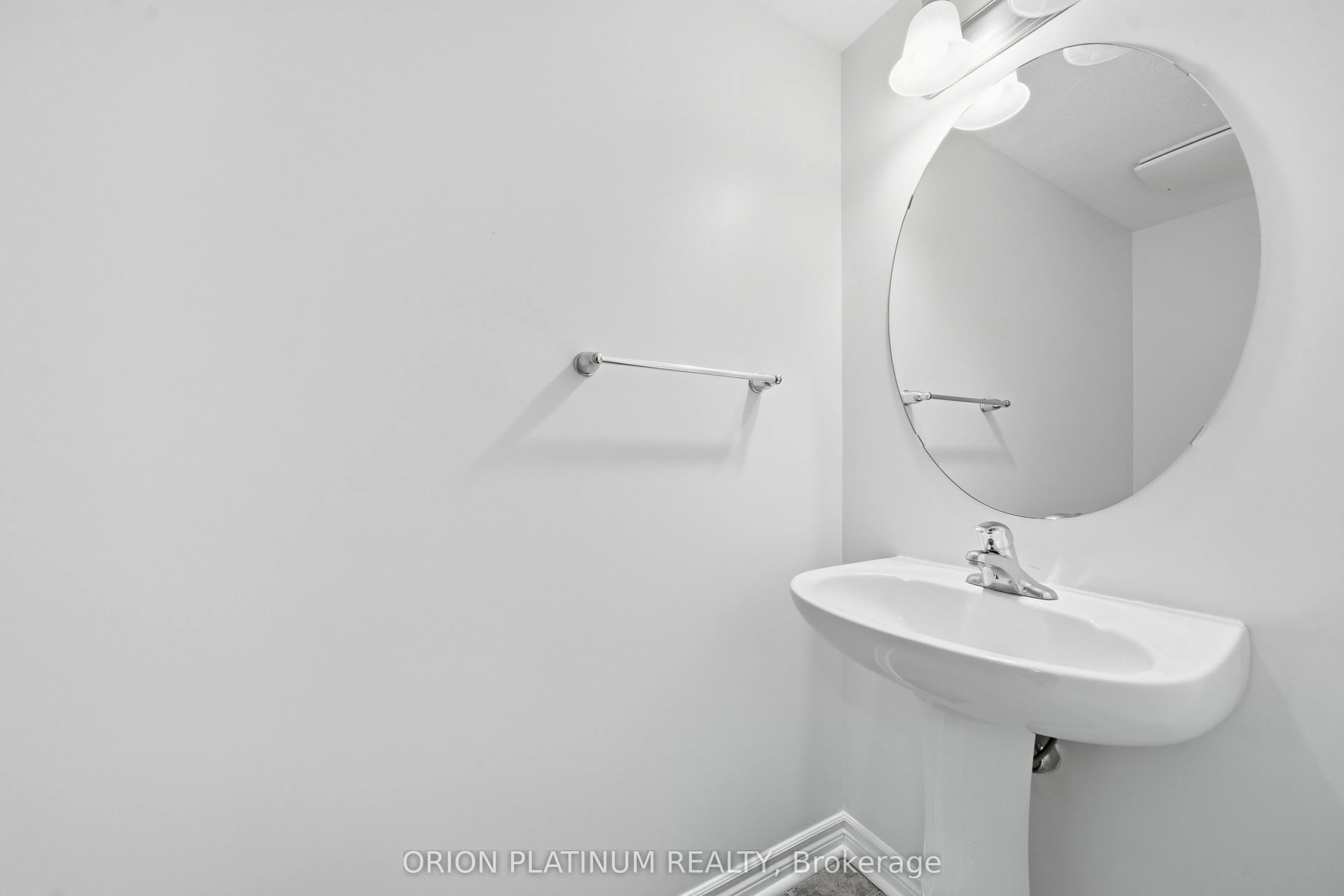 15 Kingsbury Square #29