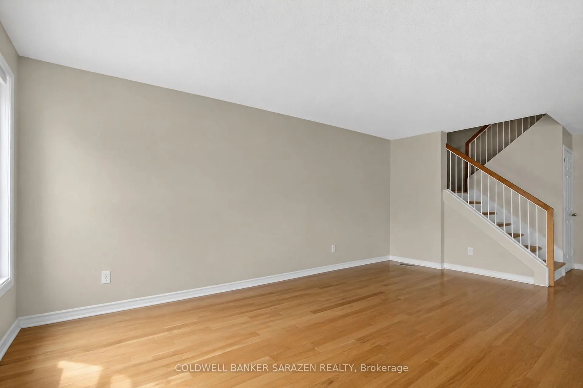 7 Barnstone Drive