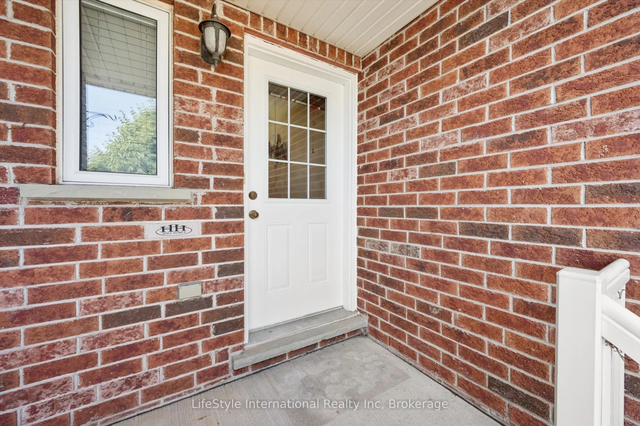 47 HASLER Crescent