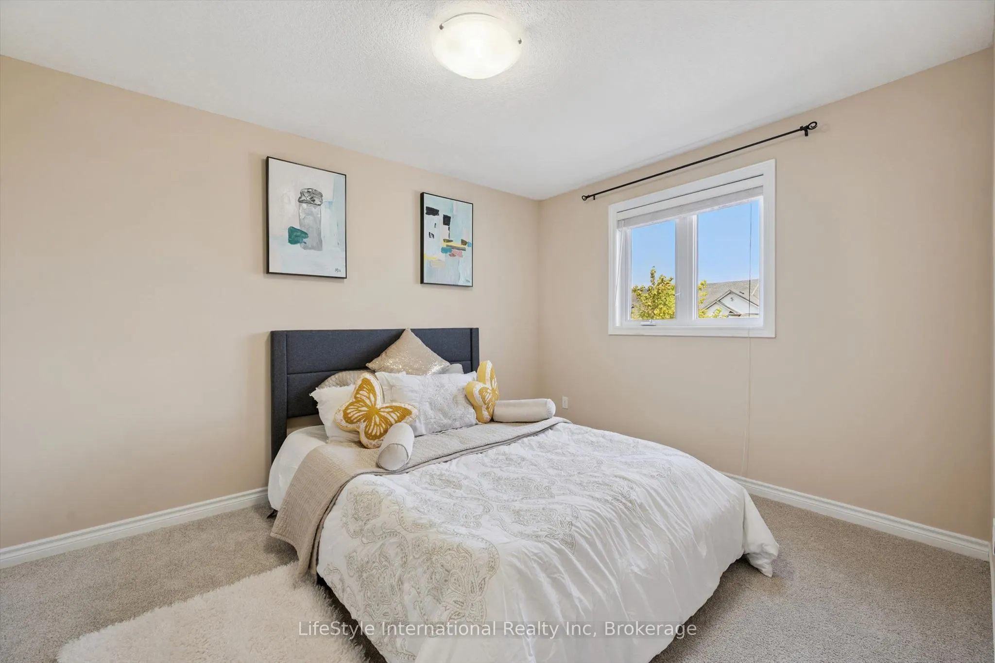 47 HASLER Crescent