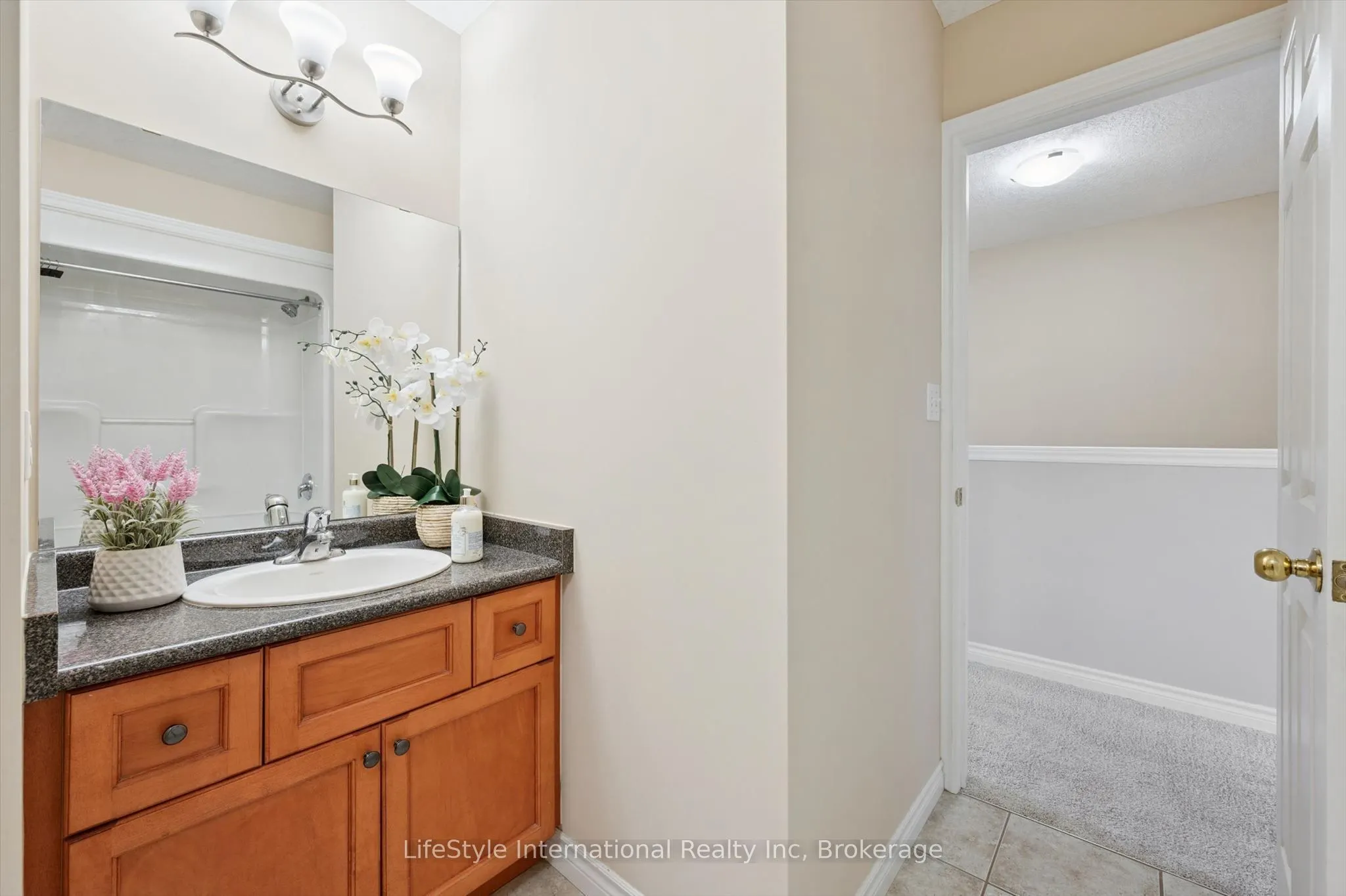 47 HASLER Crescent