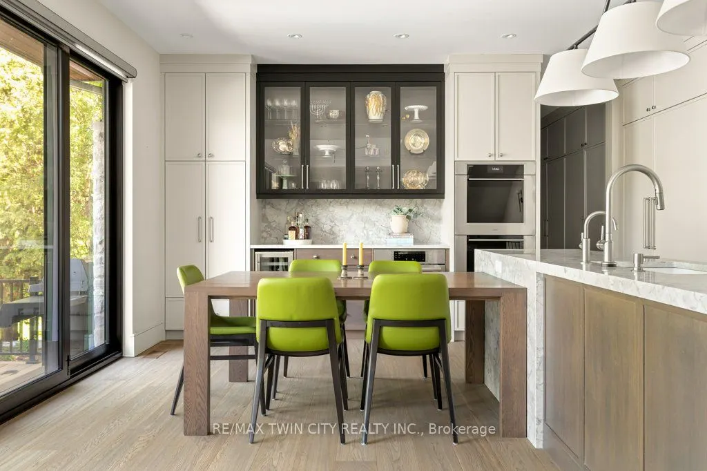 26 Golfview Place