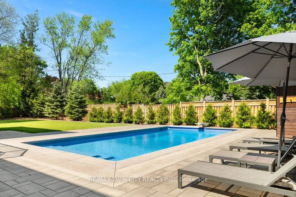 26 Golfview Place