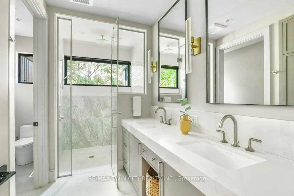 26 Golfview Place