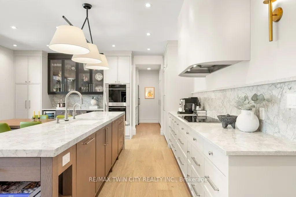 26 Golfview Place